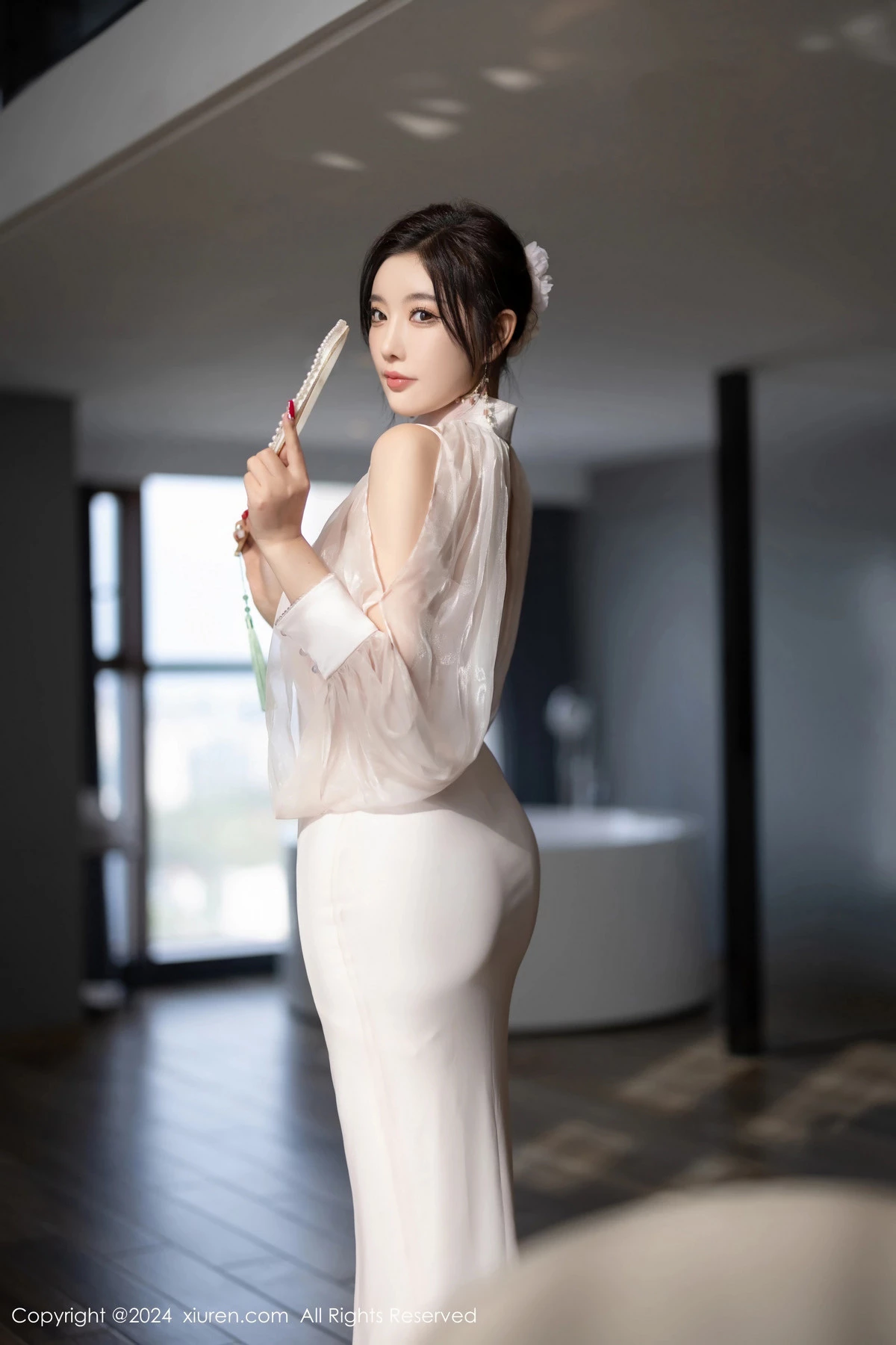 [[XiuRen秀人网]秀人网]No.8294_女神杨晨晨Yome浅粉色情趣内衣配浅粉丝袜秀完美身材诱惑写真80P