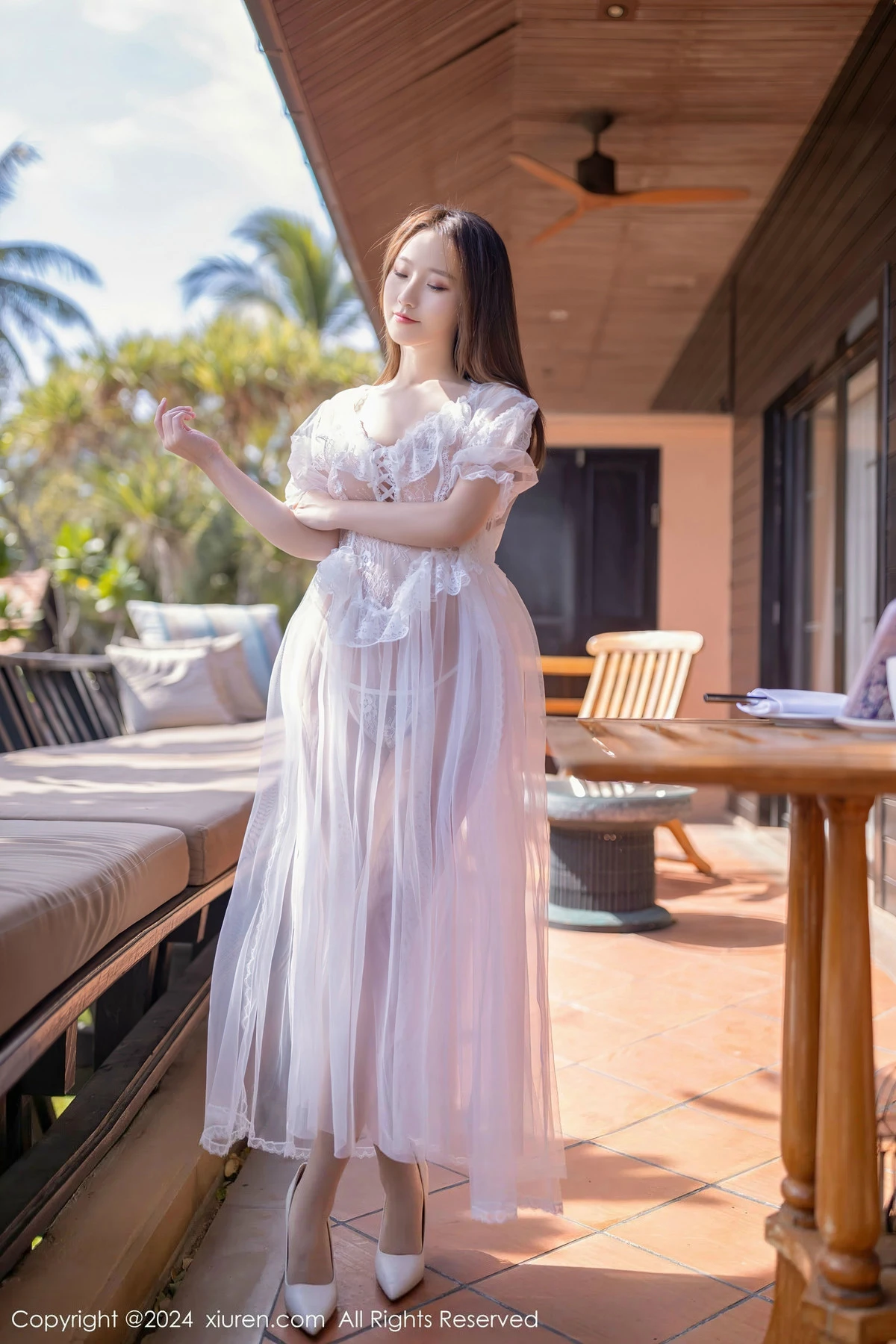 [[XiuRen秀人网]秀人网]No.8302_模特杏子Yada性感白色薄纱长裙配超薄肉丝秀曼妙身姿诱惑写真81P