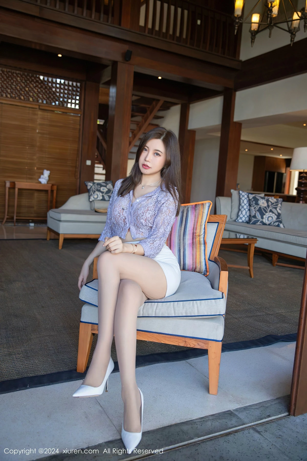 [[XiuRen秀人网]秀人网]No.8299_女神绮里嘉ula约会场景性感黑色内衣配原色丝袜秀曼妙身姿诱惑写真70P