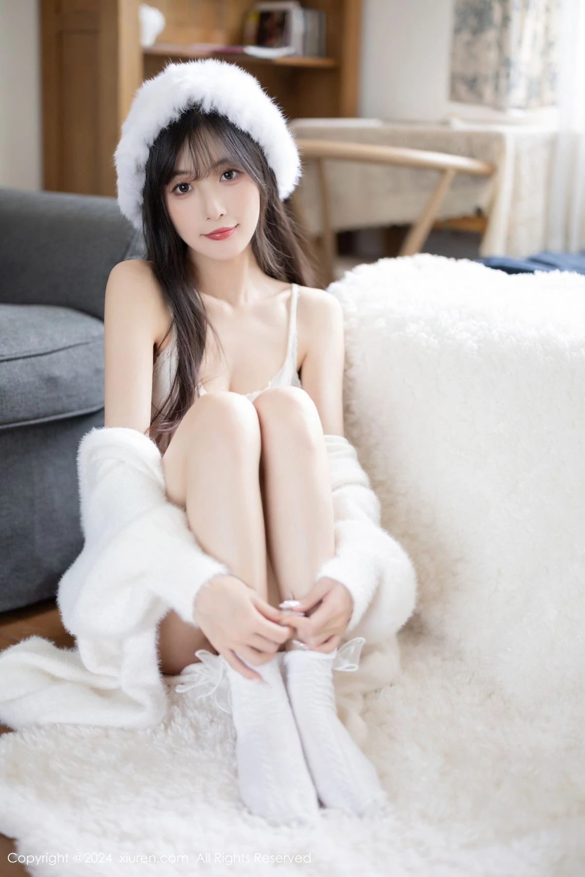 [[XiuRen秀人网]秀人网]No.8307_模特林星阑性感白色连衣长裙露白色吊带内衣秀曼妙身姿诱惑写真82P