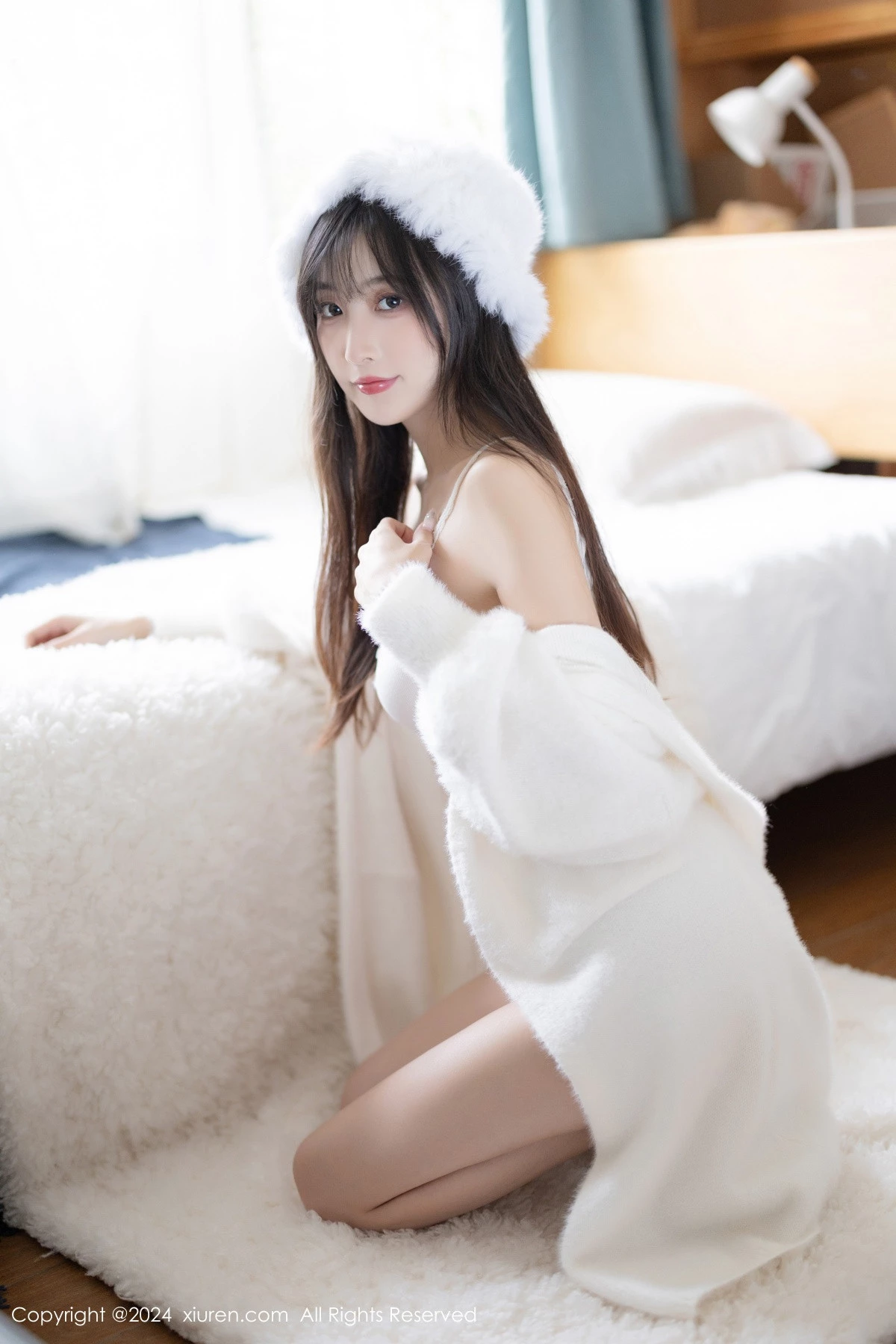 [[XiuRen秀人网]秀人网]No.8307_模特林星阑性感白色连衣长裙露白色吊带内衣秀曼妙身姿诱惑写真82P