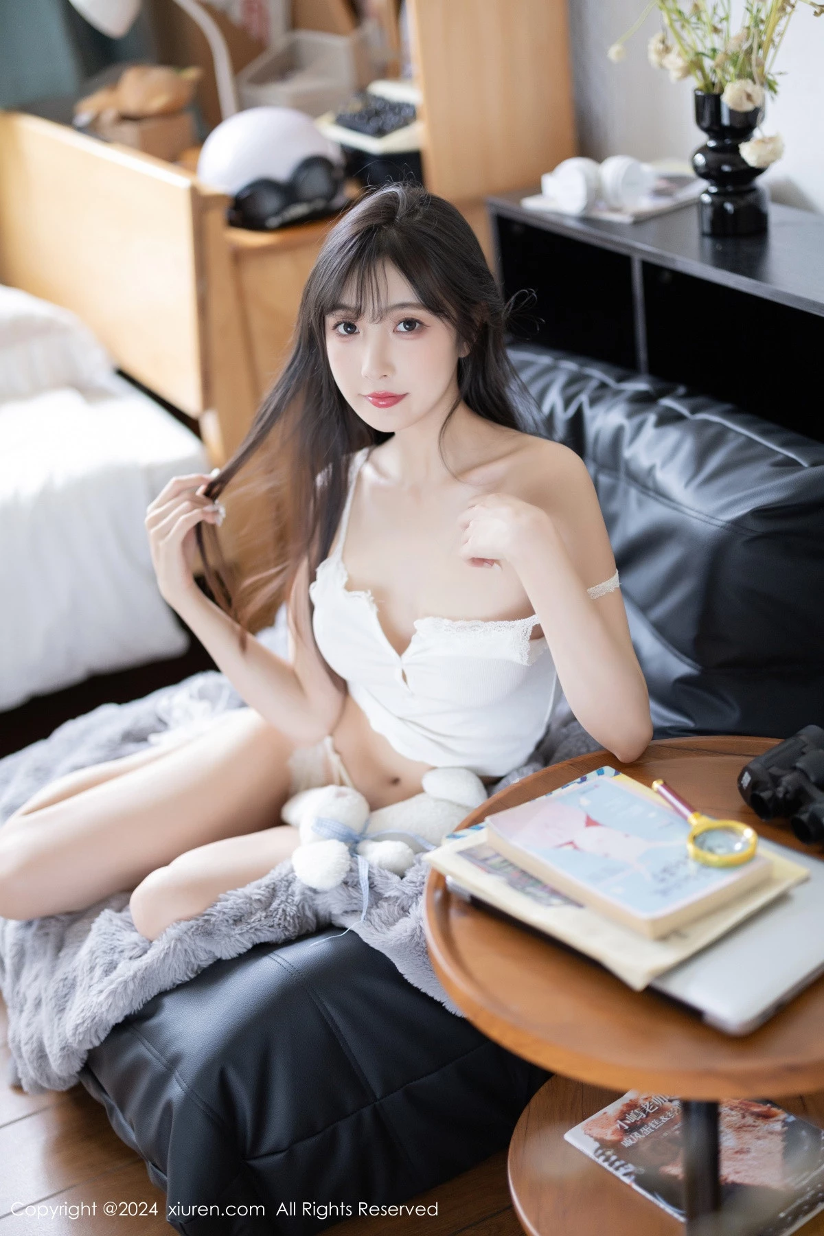 [[XiuRen秀人网]秀人网]No.8307_模特林星阑性感白色连衣长裙露白色吊带内衣秀曼妙身姿诱惑写真82P