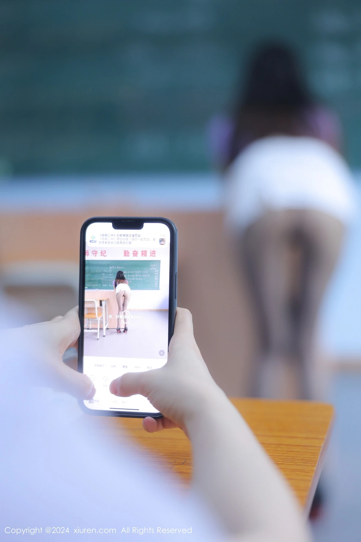 [[XiuRen秀人网]秀人网]No.8319_模特合集女神豆瓣酱私房性感姐妹花灰色蕾丝内衣完美诱惑写真81P