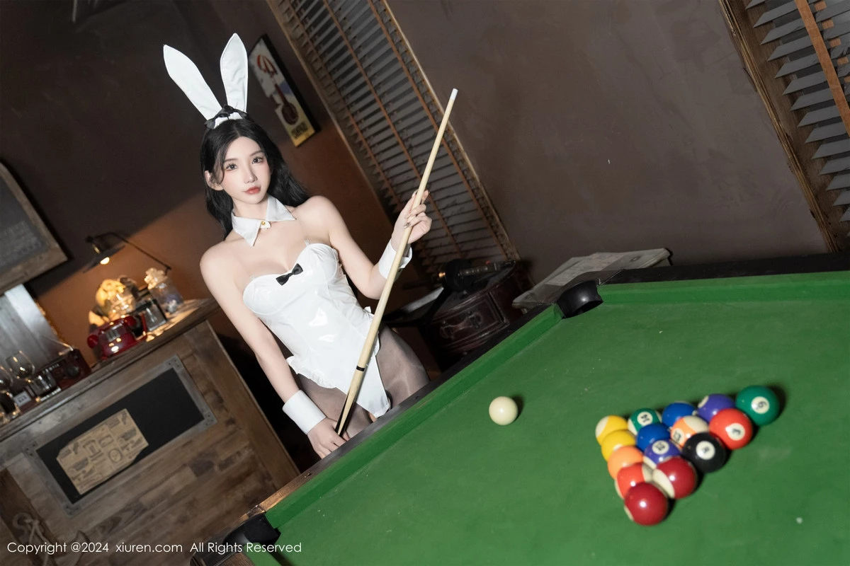 [[XiuRen秀人网]秀人网]No.8318_女神周于希Sally白色皮质高叉连体衣配开档黑丝秀美腿诱惑写真107P