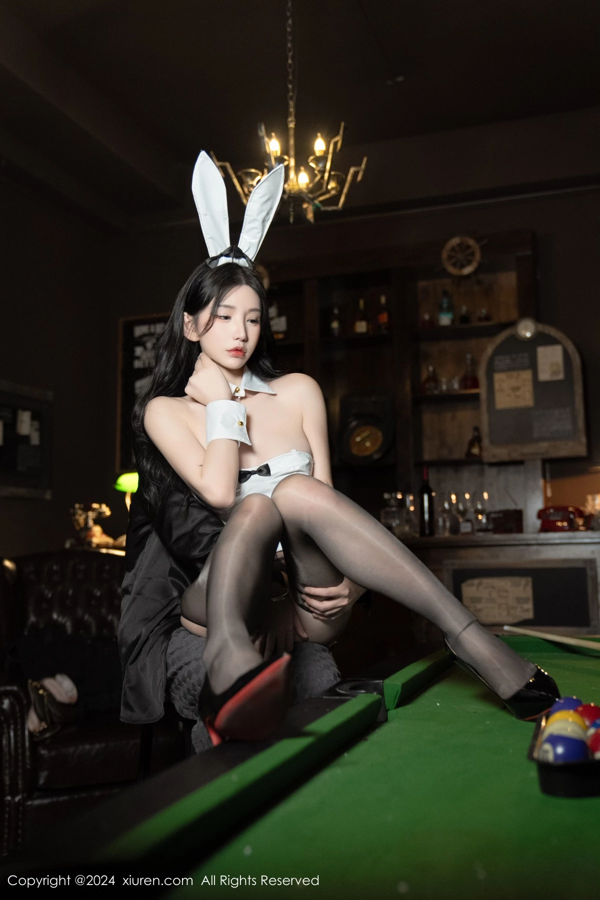 [[XiuRen秀人网]秀人网]No.8318_女神周于希Sally白色皮质高叉连体衣配开档黑丝秀美腿诱惑写真107P