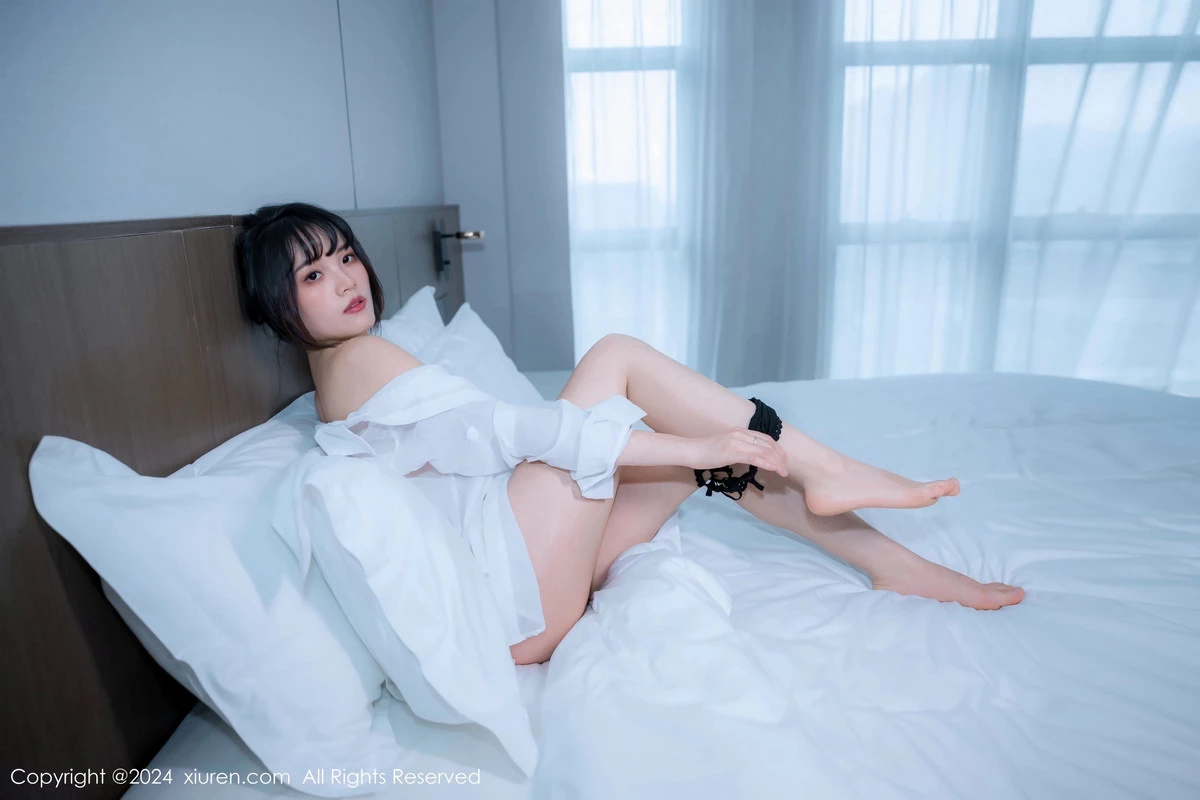 [[XiuRen秀人网]秀人网]No.8320_新人模特唐安诺白色薄纱上衣配超薄黑丝秀曼妙身姿迷人诱惑写真84P