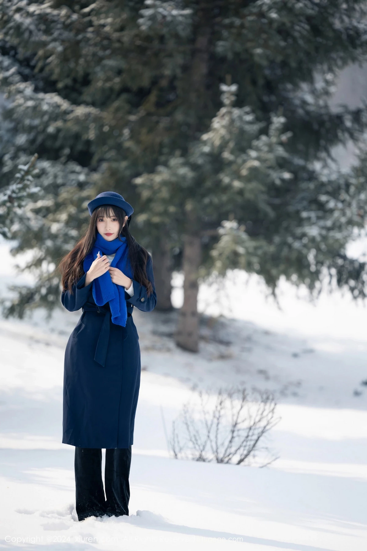 [[XiuRen秀人网]秀人网]No.8325_模特林星阑雪地场景+性感黑色蕾丝情趣内衣配黑丝吊袜诱惑写真88P