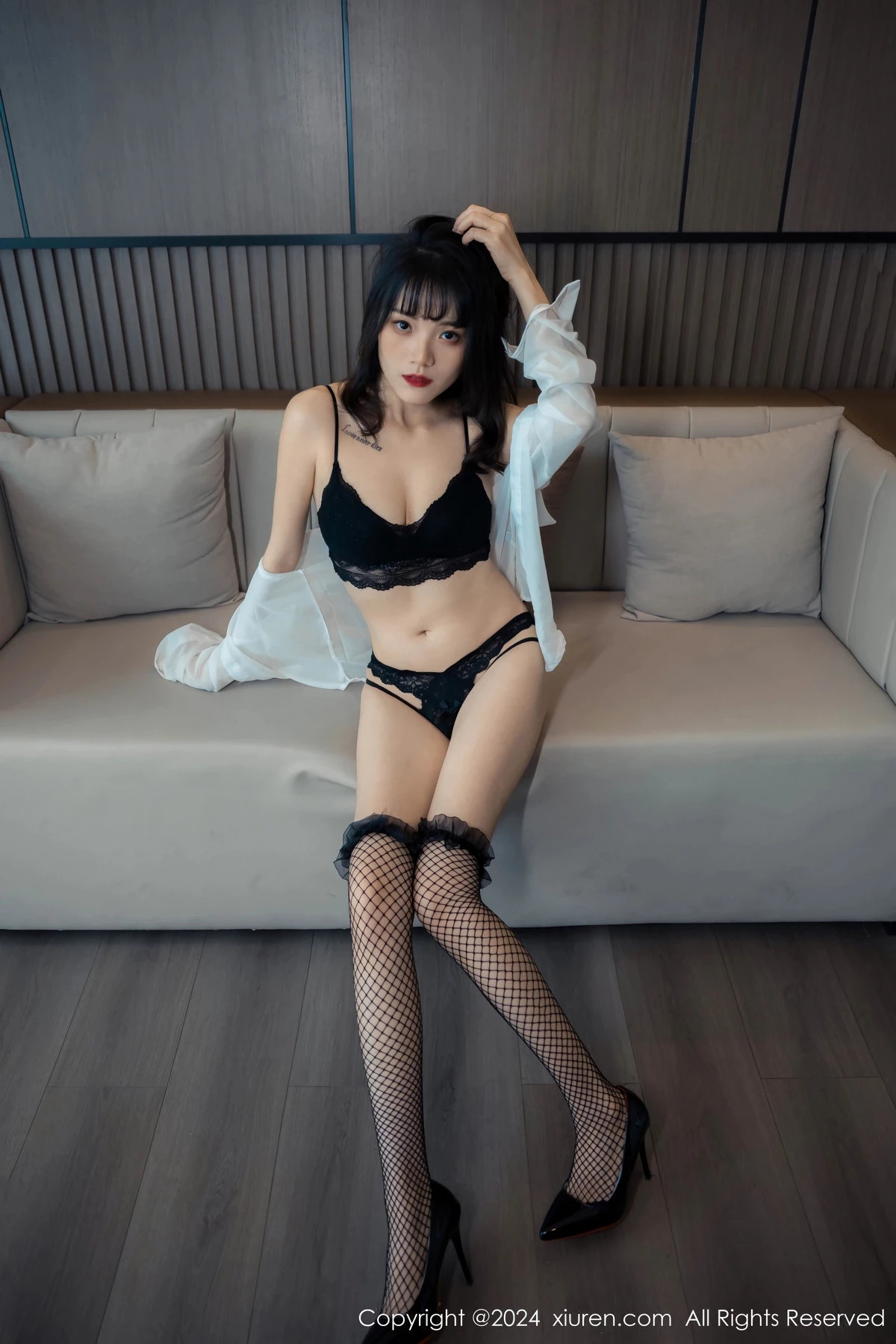 [[XiuRen秀人网]秀人网]No.8320_新人模特唐安诺白色薄纱上衣配超薄黑丝秀曼妙身姿迷人诱惑写真84P