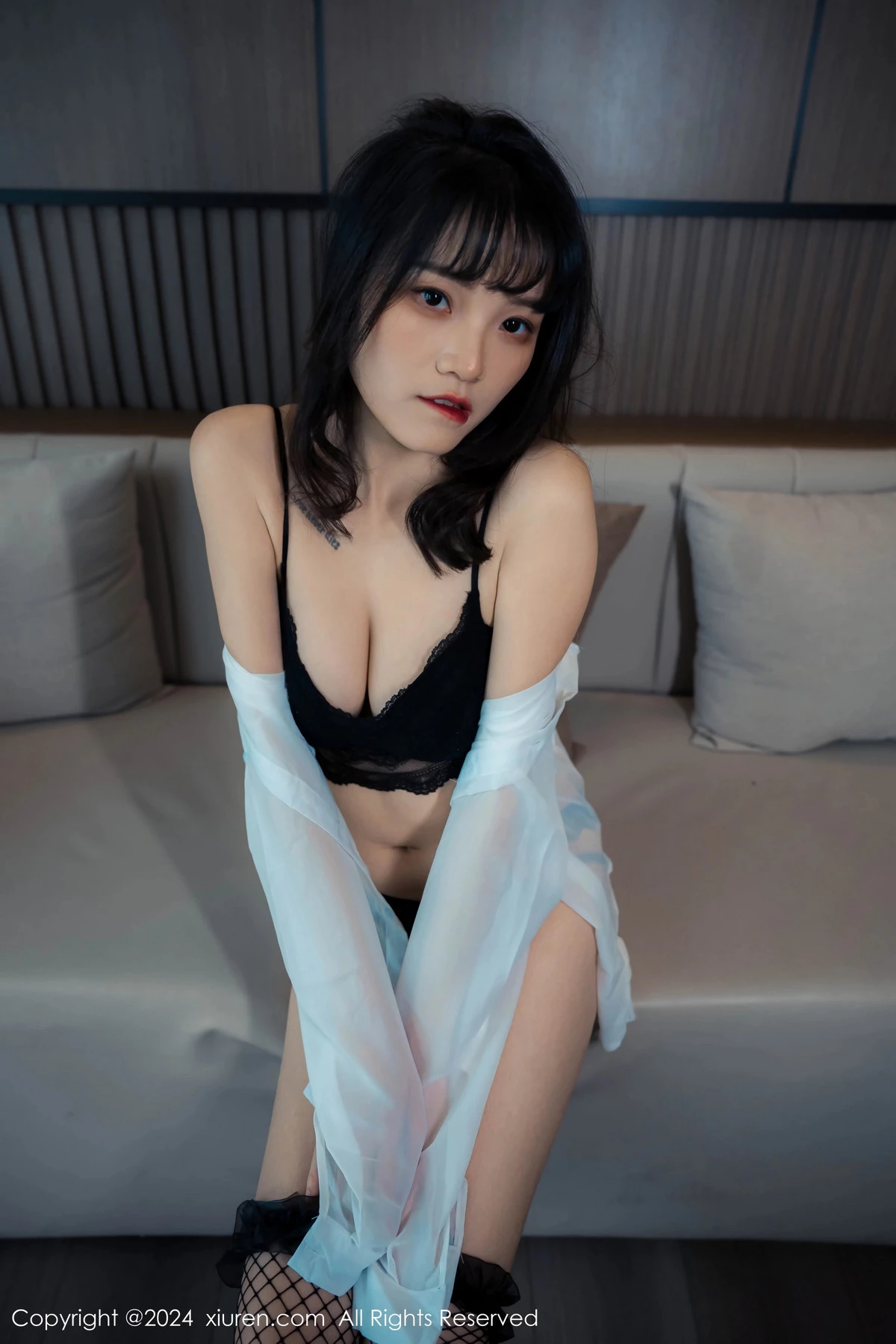 [[XiuRen秀人网]秀人网]No.8320_新人模特唐安诺白色薄纱上衣配超薄黑丝秀曼妙身姿迷人诱惑写真84P