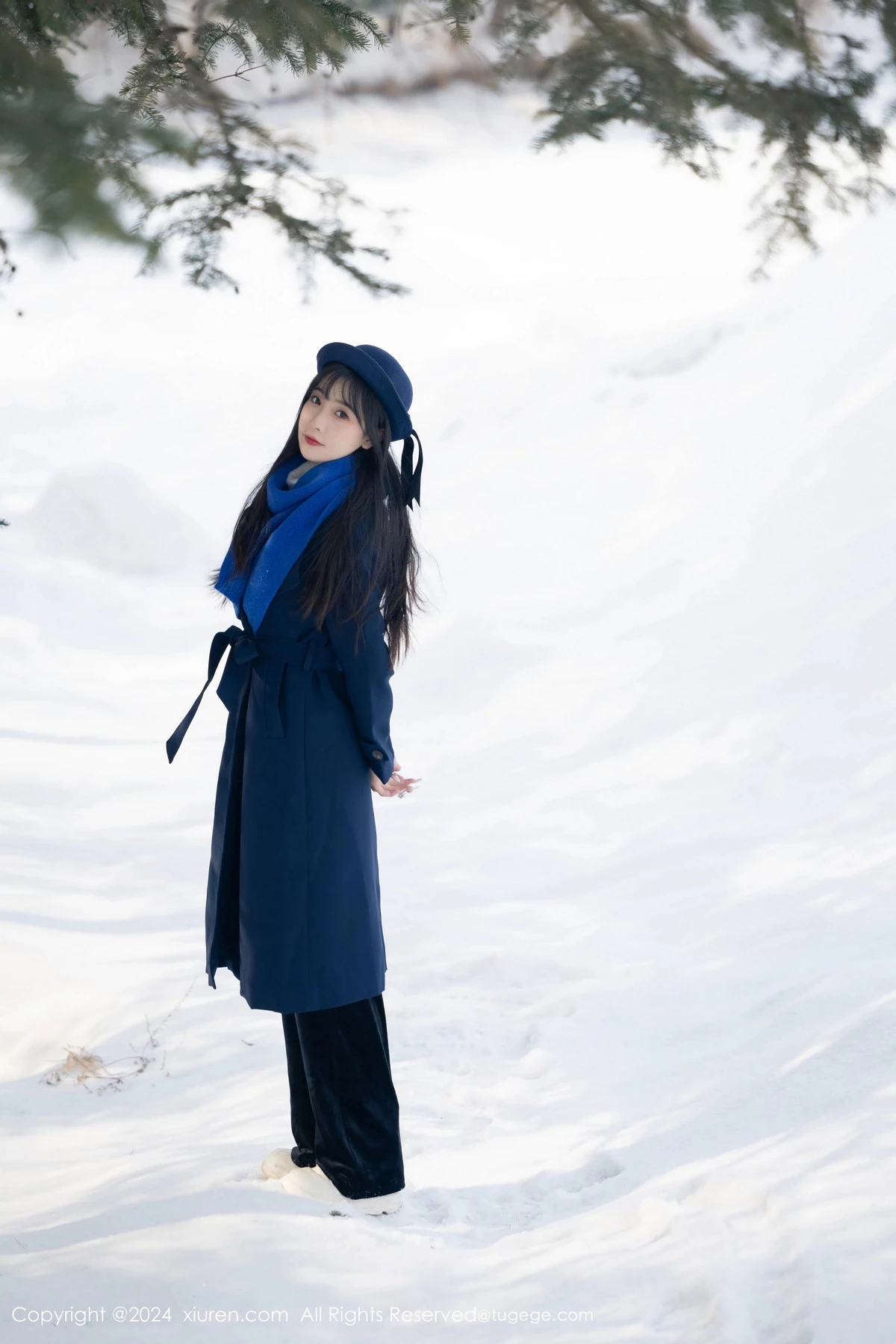 [[XiuRen秀人网]秀人网]No.8325_模特林星阑雪地场景+性感黑色蕾丝情趣内衣配黑丝吊袜诱惑写真88P