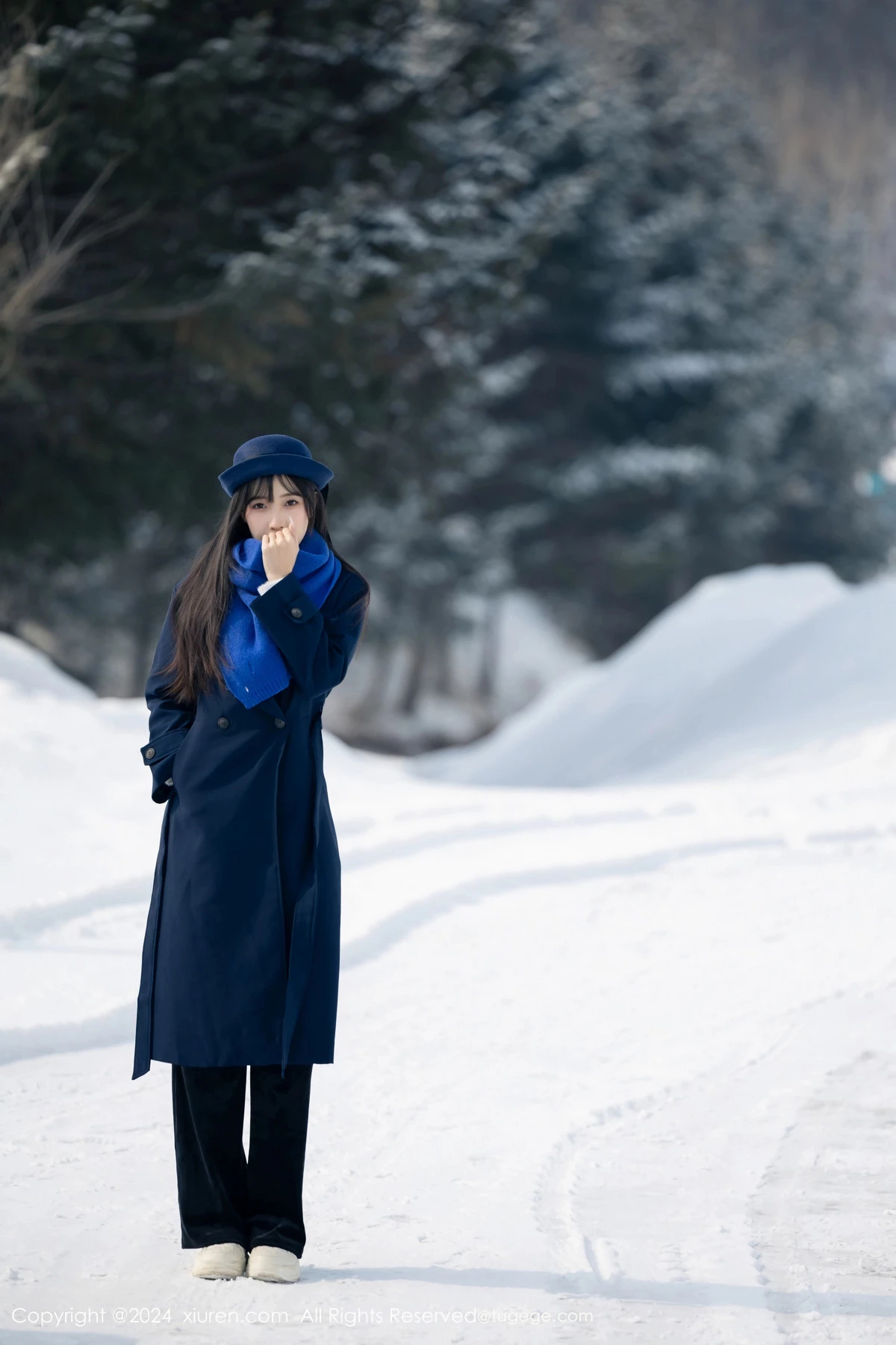 [[XiuRen秀人网]秀人网]No.8325_模特林星阑雪地场景+性感黑色蕾丝情趣内衣配黑丝吊袜诱惑写真88P