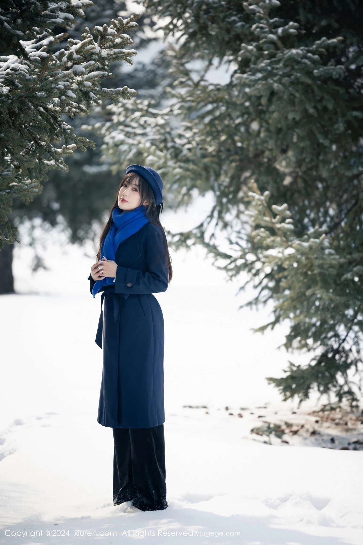 [[XiuRen秀人网]秀人网]No.8325_模特林星阑雪地场景+性感黑色蕾丝情趣内衣配黑丝吊袜诱惑写真88P