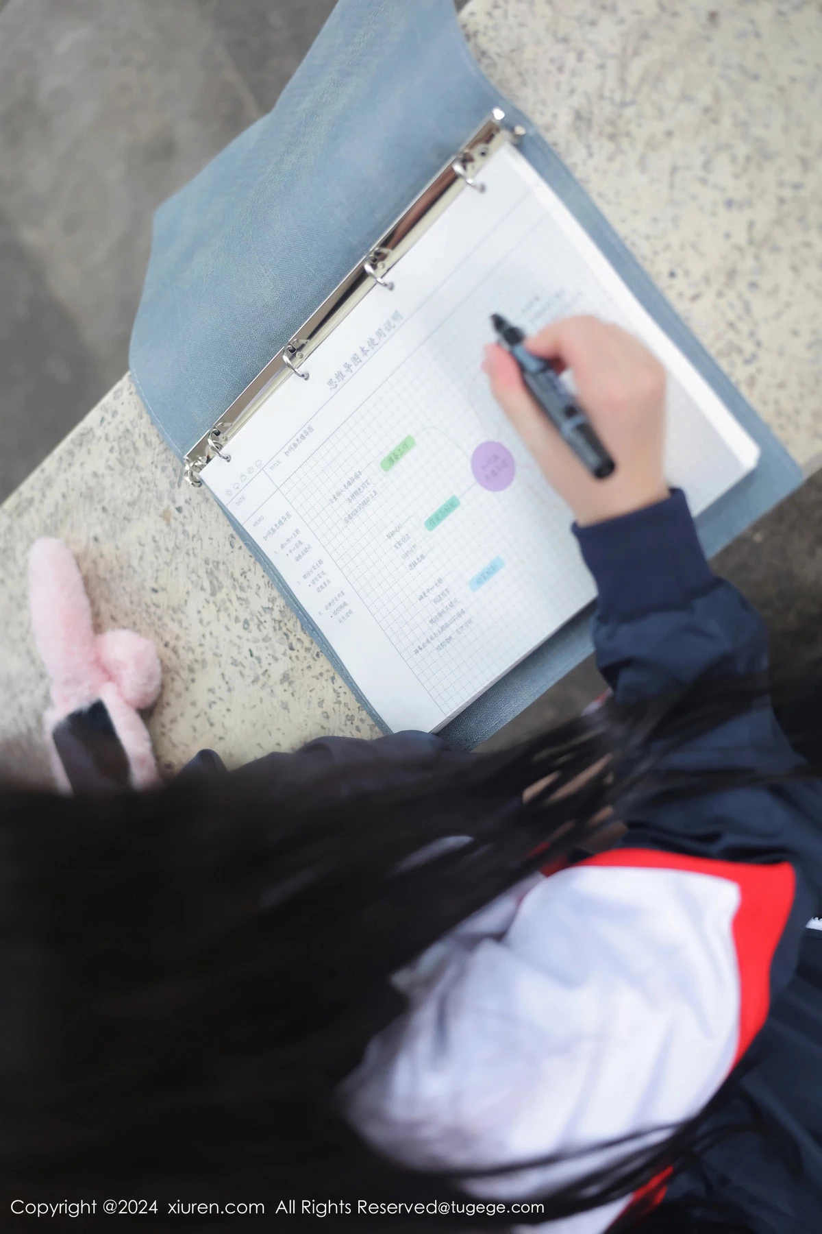 [[XiuRen秀人网]秀人网]No.8335_模特小薯条nienie户外性感学生运动装露超薄肉丝撩人诱惑写真88P