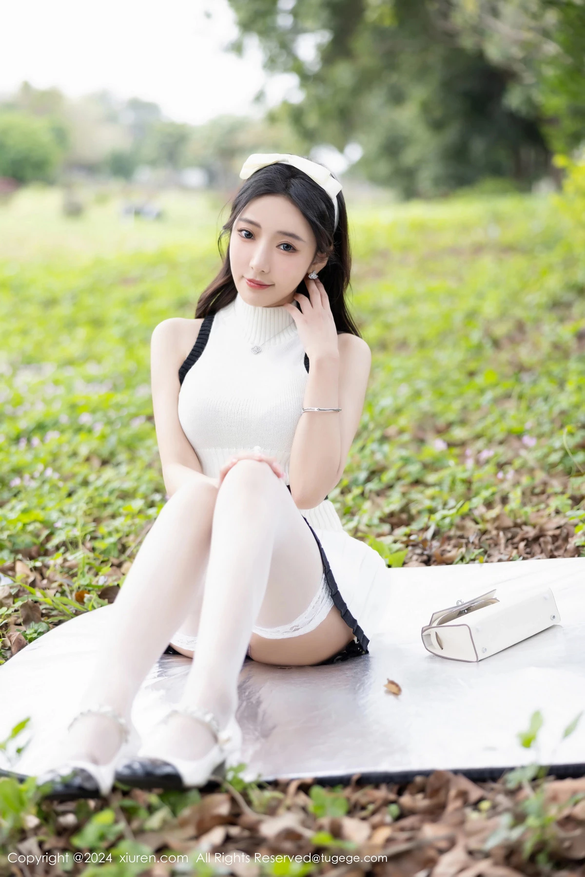 [[XiuRen秀人网]秀人网]No.8334_女神王馨瑶yanni白色连衣短裙露粉色内衣配白丝袜完美诱惑写真80P