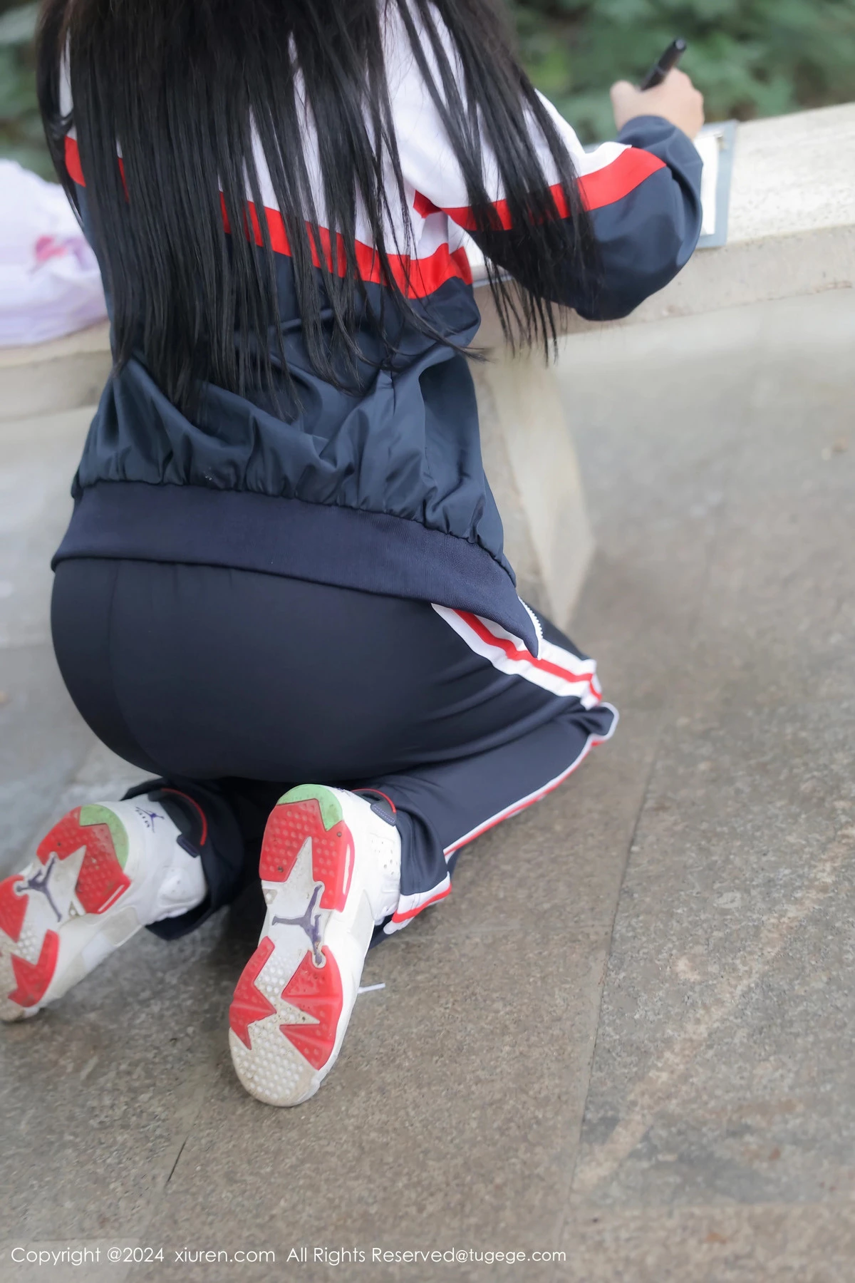 [[XiuRen秀人网]秀人网]No.8335_模特小薯条nienie户外性感学生运动装露超薄肉丝撩人诱惑写真88P