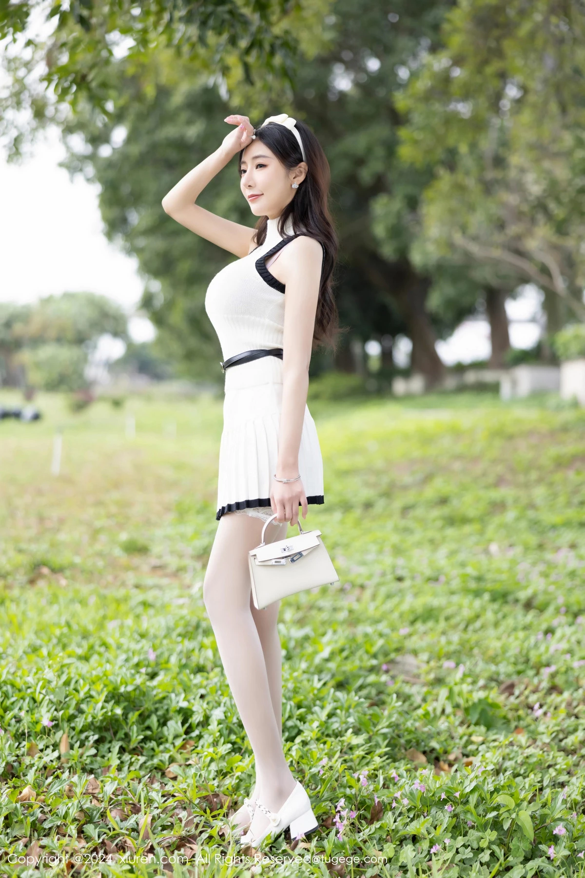 [[XiuRen秀人网]秀人网]No.8334_女神王馨瑶yanni白色连衣短裙露粉色内衣配白丝袜完美诱惑写真80P