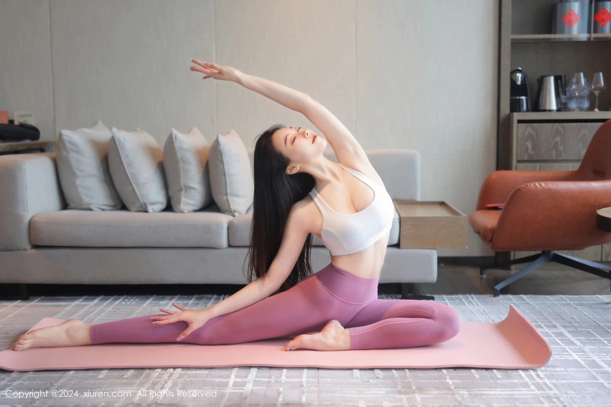 [[XiuRen秀人网]秀人网]No.8336_新人模特清妙性感运动内衣配粉色瑜伽服紧身秀完美身材诱惑写真92P