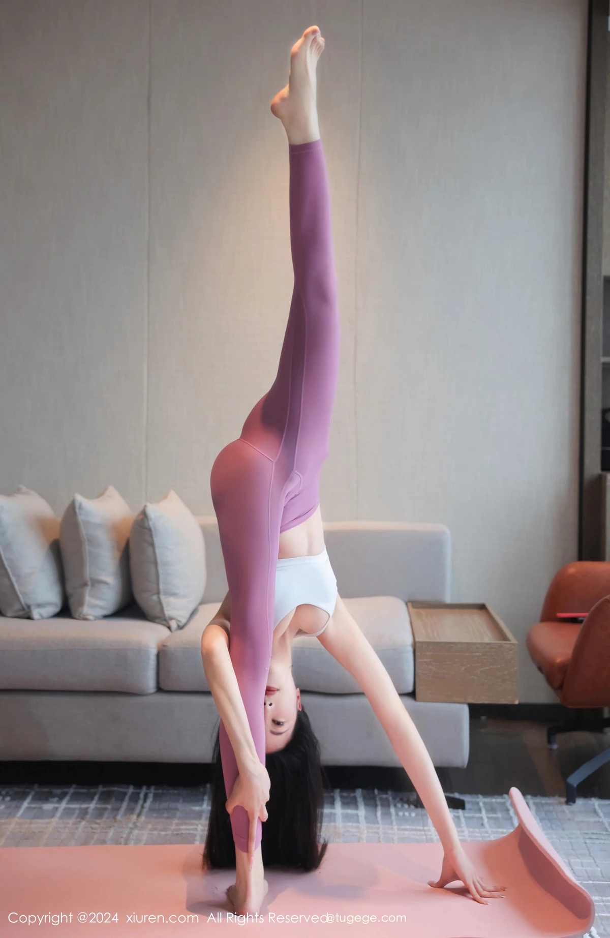 [[XiuRen秀人网]秀人网]No.8336_新人模特清妙性感运动内衣配粉色瑜伽服紧身秀完美身材诱惑写真92P