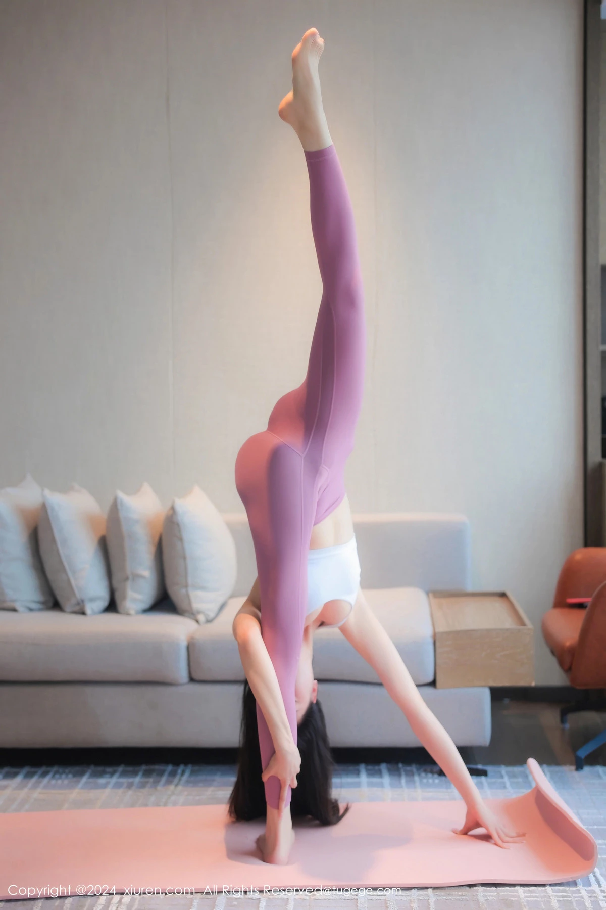 [[XiuRen秀人网]秀人网]No.8336_新人模特清妙性感运动内衣配粉色瑜伽服紧身秀完美身材诱惑写真92P