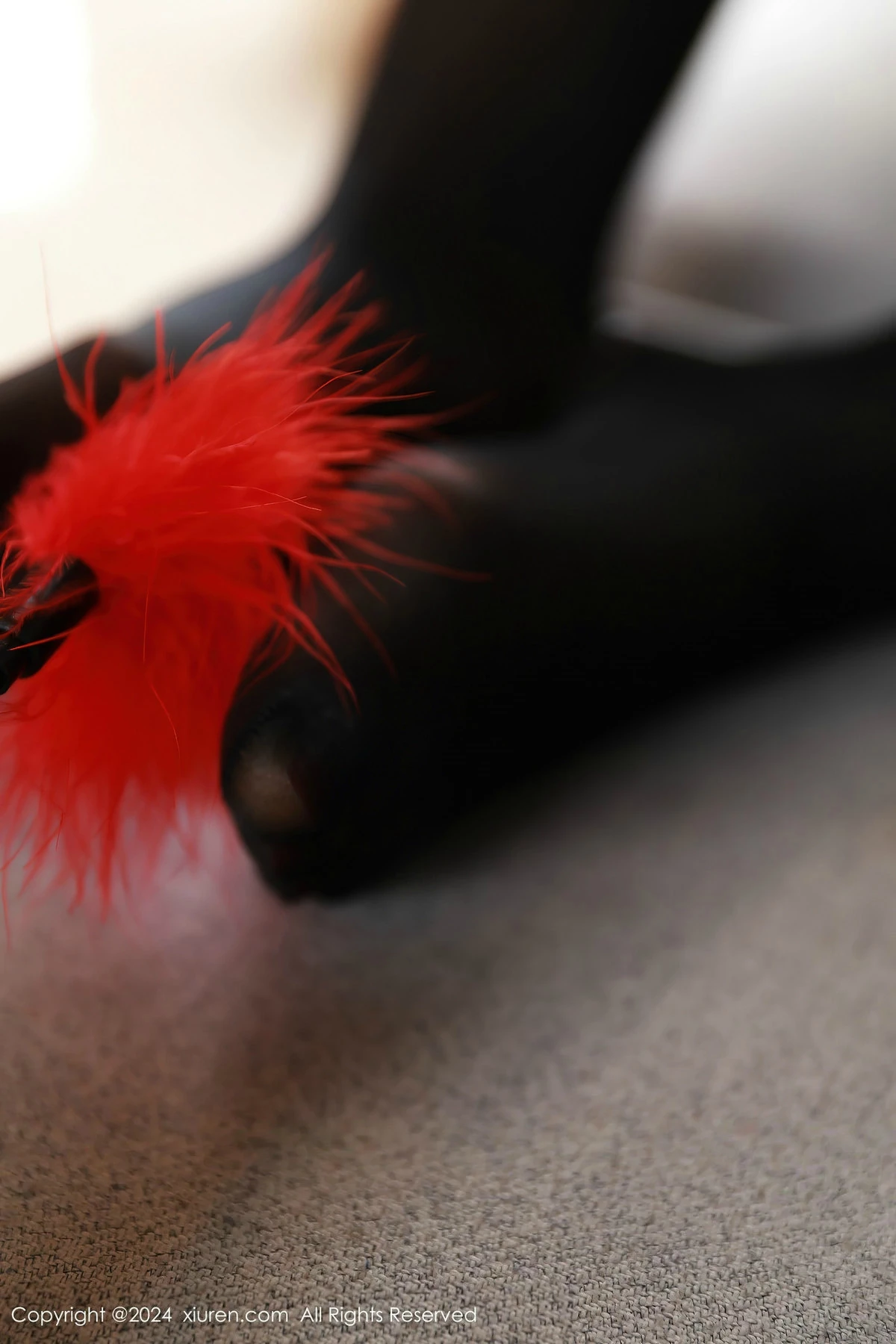 [[XiuRen秀人网]秀人网]No.8351_模特桃妖夭性感黑色女仆服饰配超薄无内黑丝秀娇美身段诱惑写真89P