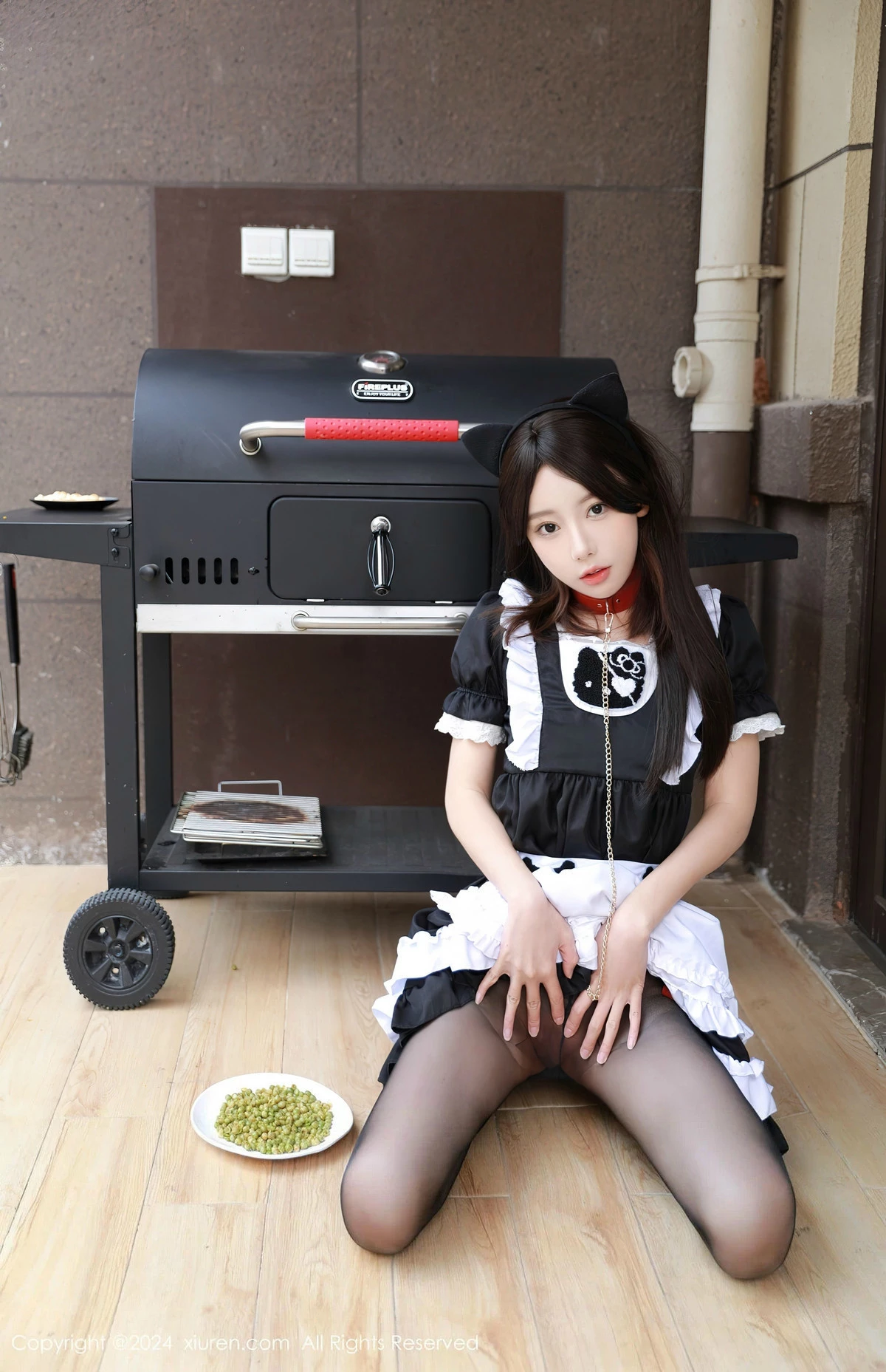 [[XiuRen秀人网]秀人网]No.8351_模特桃妖夭性感黑色女仆服饰配超薄无内黑丝秀娇美身段诱惑写真89P