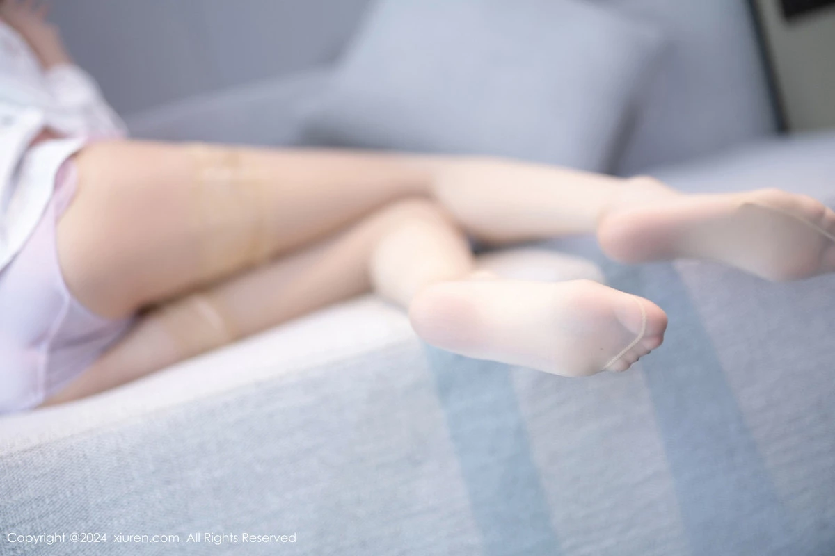 [[XiuRen秀人网]秀人网]No.8347_模特程程程私房性感紫色内衣配诱人丝袜秀曼妙身姿迷人诱惑写真85P