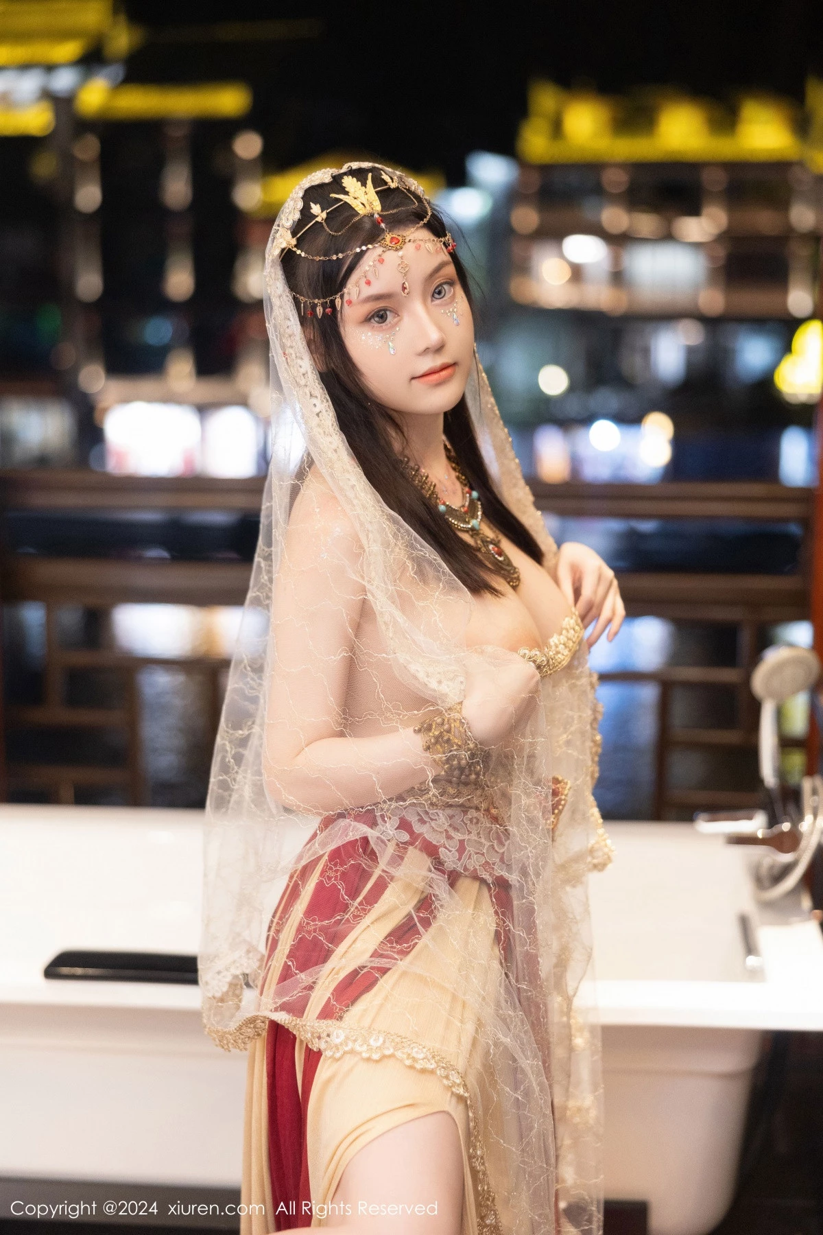 [[XiuRen秀人网]秀人网]No.8349_模特豆瓣酱性感红色薄纱西域服饰半脱秀丰腴身材撩人诱惑写真82P