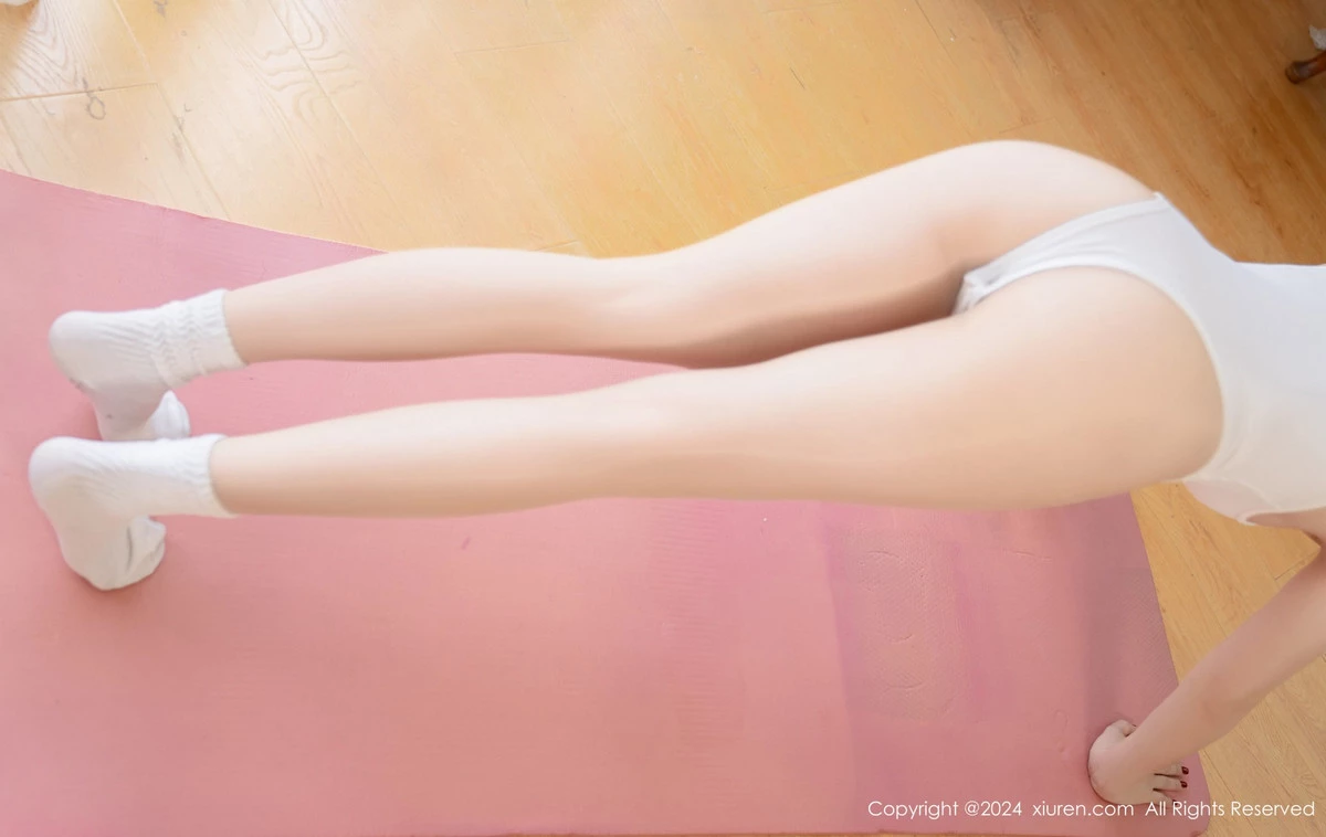 [[XiuRen秀人网]秀人网]No.8254_模特波巧酱性感白色连体衣配超薄无内肉丝秀凹凸身材诱惑写真77P