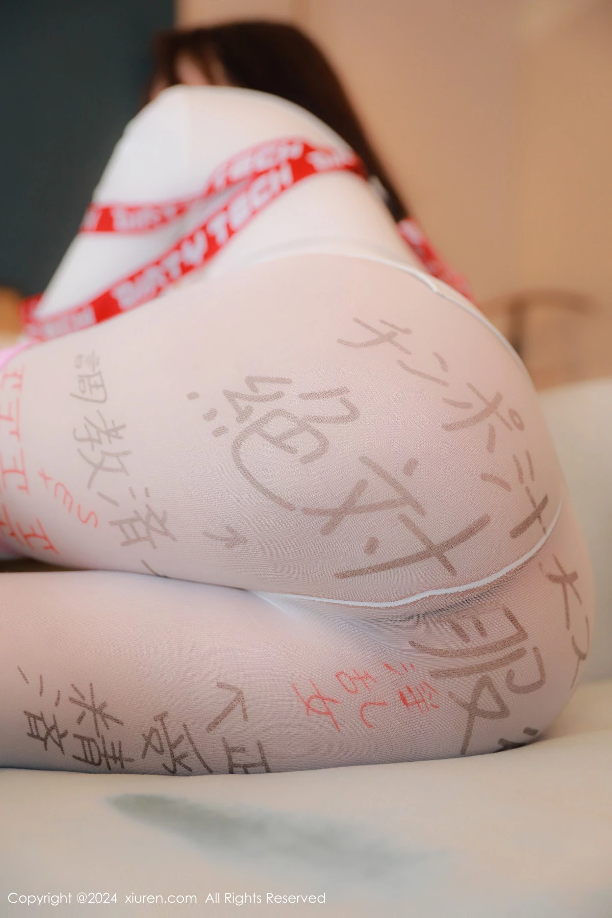 [[XiuRen秀人网]秀人网]No.8258_模特小薯条nienie性感白色服饰配诱人白丝袜秀曼妙身姿诱惑写真91P