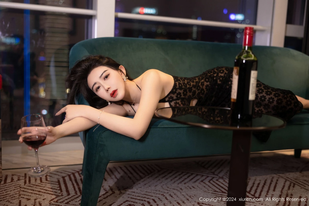 [[XiuRen秀人网]秀人网]No.8355_模特李若汐场景拍摄性感黑色轻透情趣服饰秀惹火身段诱惑写真77P