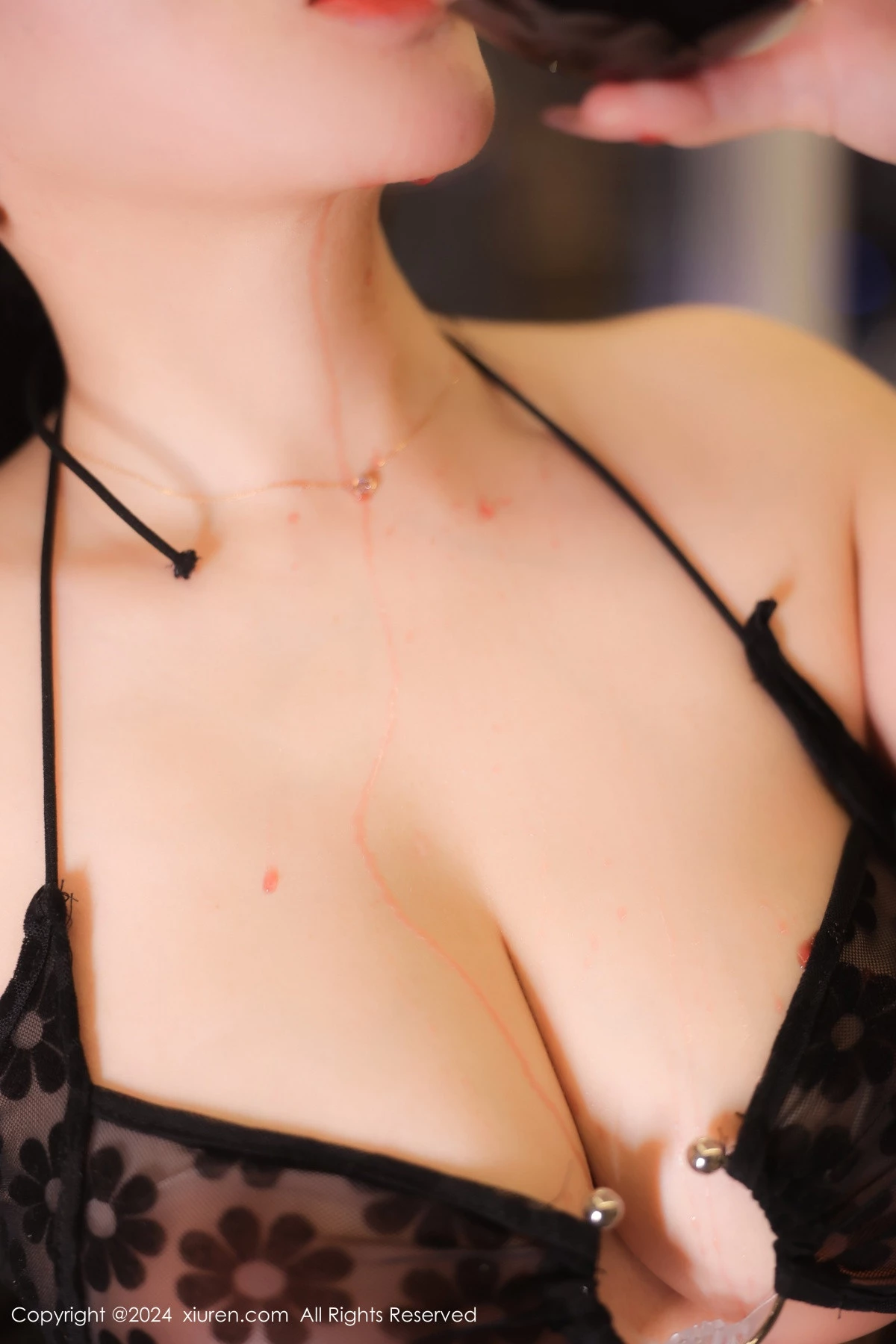 [[XiuRen秀人网]秀人网]No.8355_模特李若汐场景拍摄性感黑色轻透情趣服饰秀惹火身段诱惑写真77P