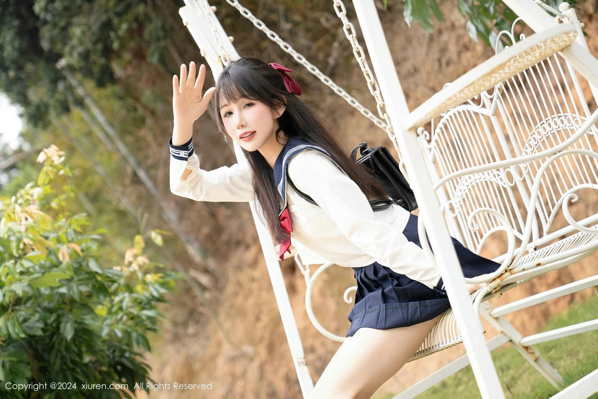 [[XiuRen秀人网]秀人网]No.8365_模特波巧酱长白山旅拍性感学妹制服配黑丝袜秀曼妙身姿诱惑写真85P