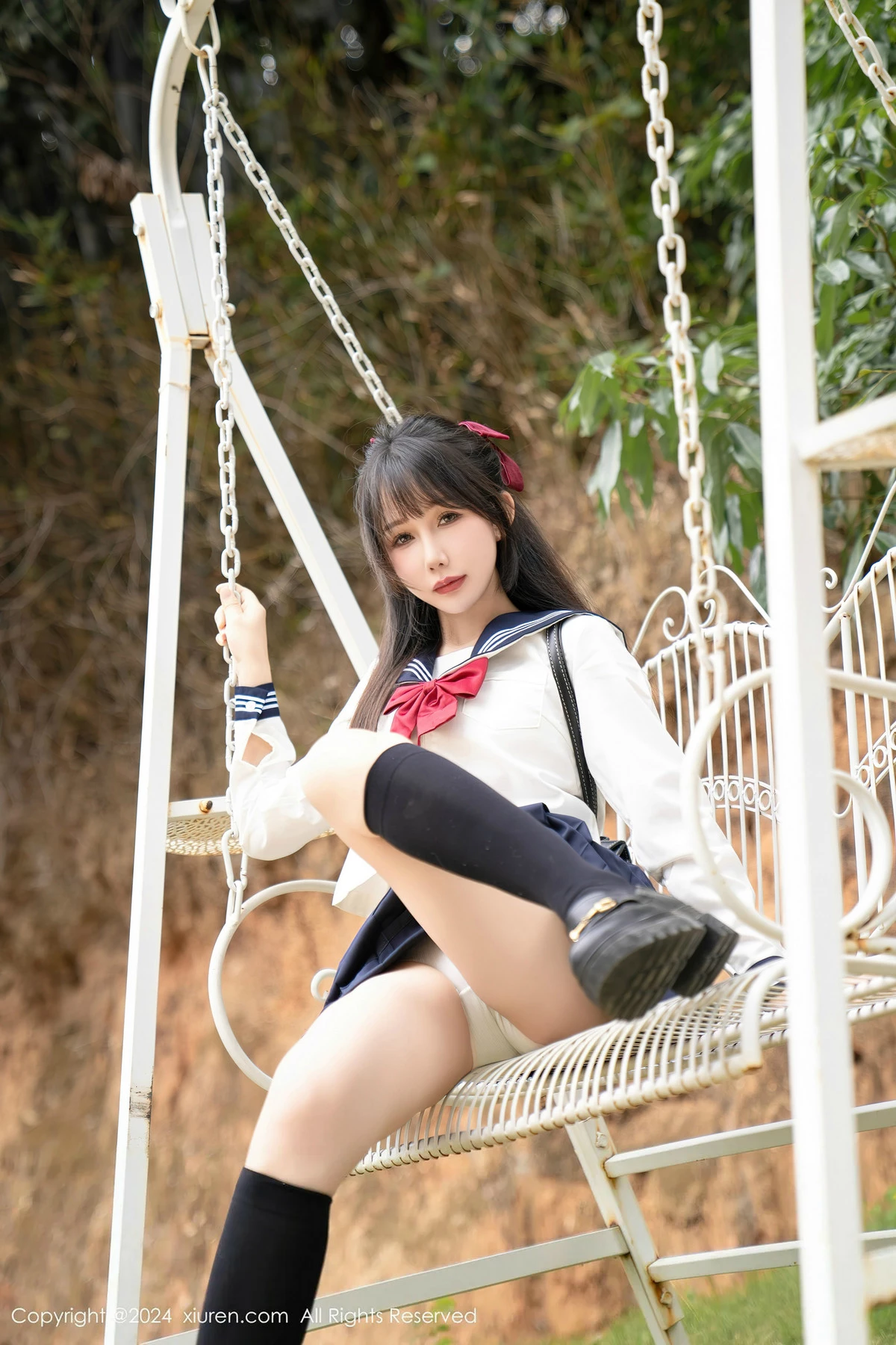 [[XiuRen秀人网]秀人网]No.8365_模特波巧酱长白山旅拍性感学妹制服配黑丝袜秀曼妙身姿诱惑写真85P