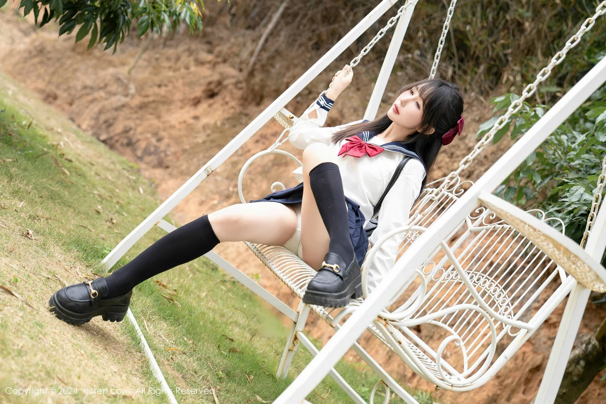 [[XiuRen秀人网]秀人网]No.8365_模特波巧酱长白山旅拍性感学妹制服配黑丝袜秀曼妙身姿诱惑写真85P