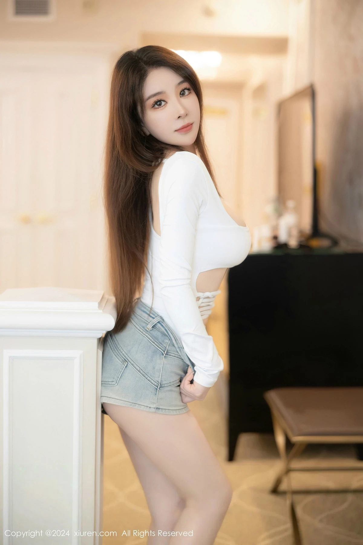 [[XiuRen秀人网]秀人网]No.8366_模特雨儿酱eve性感白色高叉连体情趣服秀丰腴身材惹火诱惑写真81P