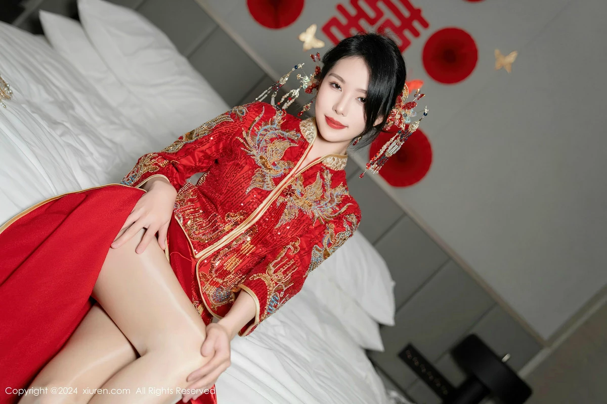 [[XiuRen秀人网]秀人网]No.8376_模特利世性感红色新娘妆露红色内衣配超薄闪亮肉丝完美诱惑写真95P