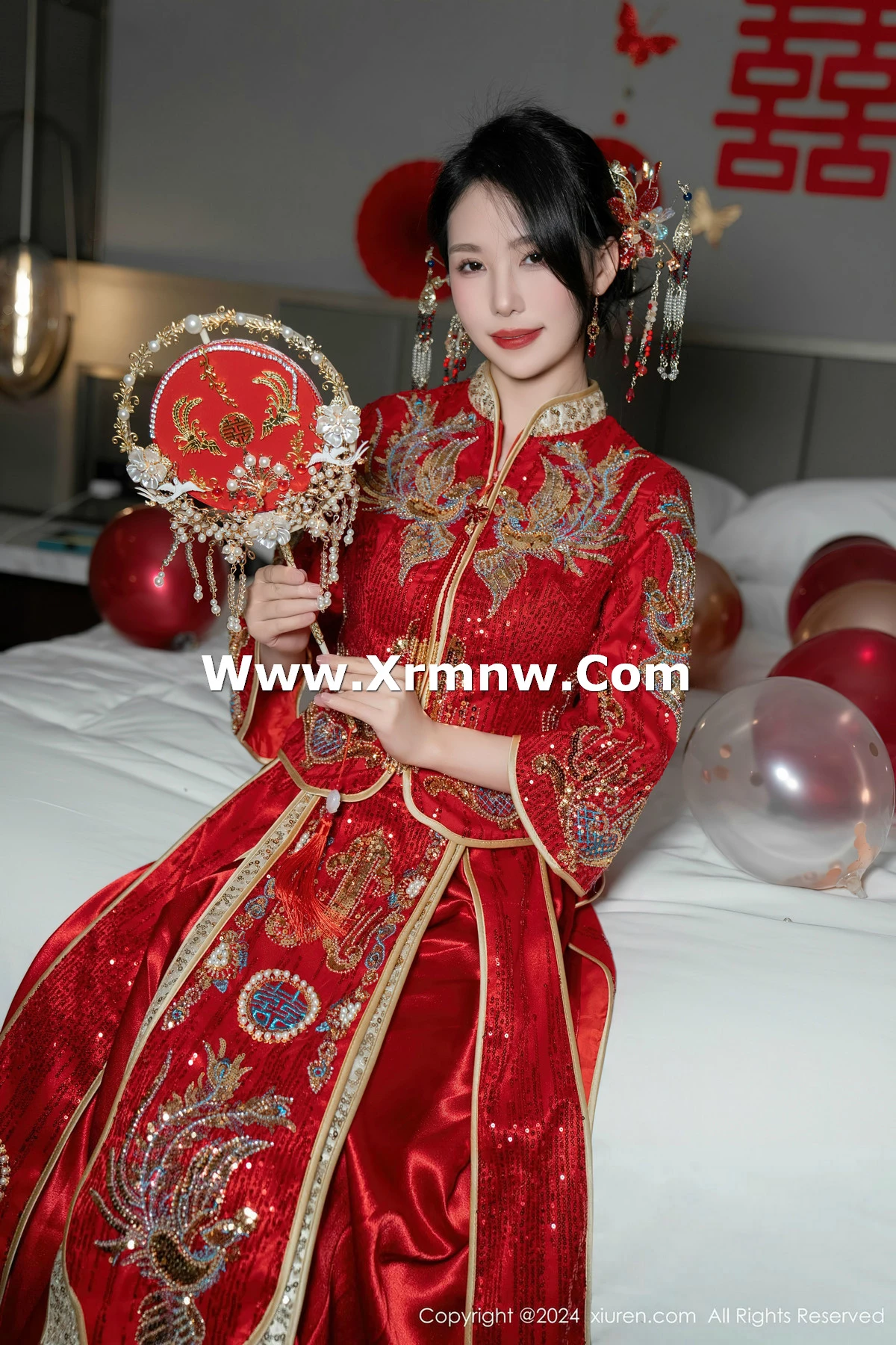 [[XiuRen秀人网]秀人网]No.8376_模特利世性感红色新娘妆露红色内衣配超薄闪亮肉丝完美诱惑写真95P