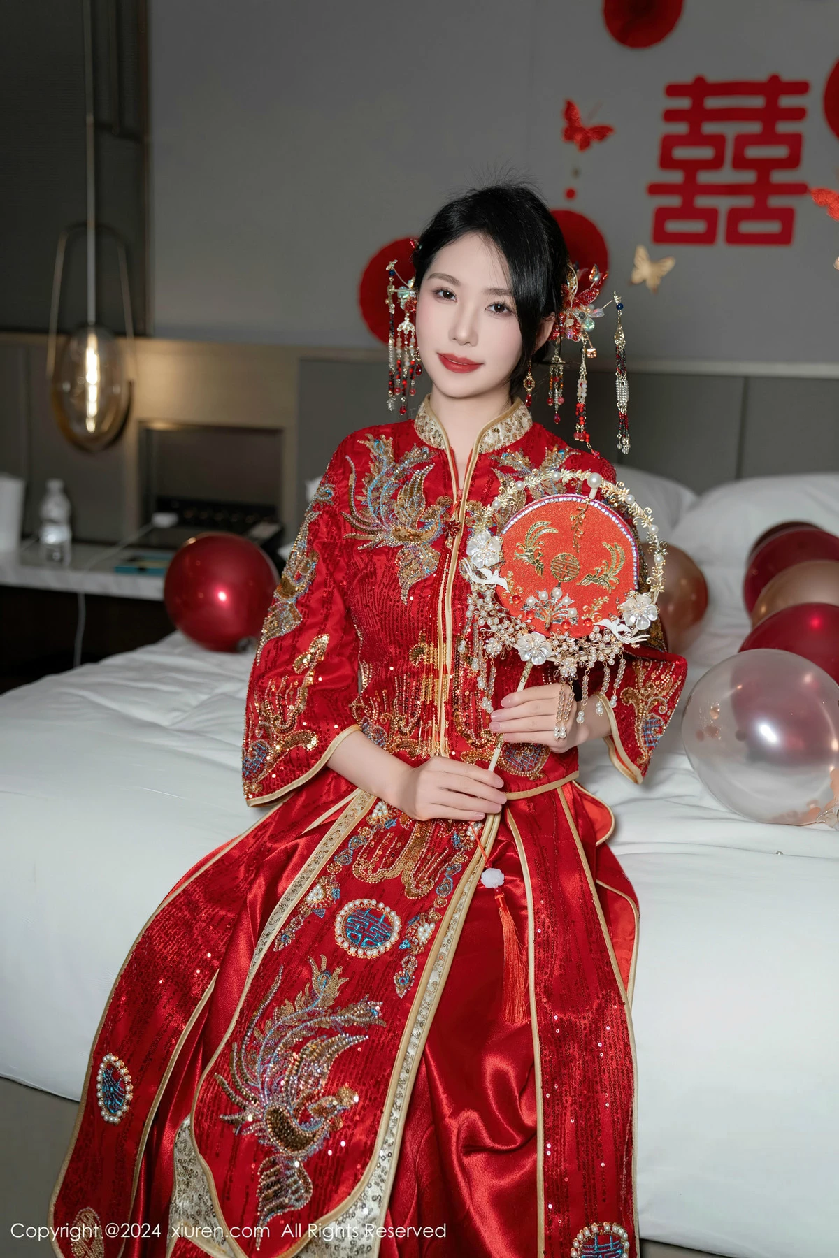 [[XiuRen秀人网]秀人网]No.8376_模特利世性感红色新娘妆露红色内衣配超薄闪亮肉丝完美诱惑写真95P