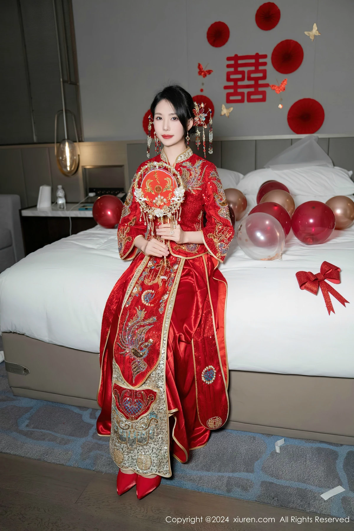 [[XiuRen秀人网]秀人网]No.8376_模特利世性感红色新娘妆露红色内衣配超薄闪亮肉丝完美诱惑写真95P