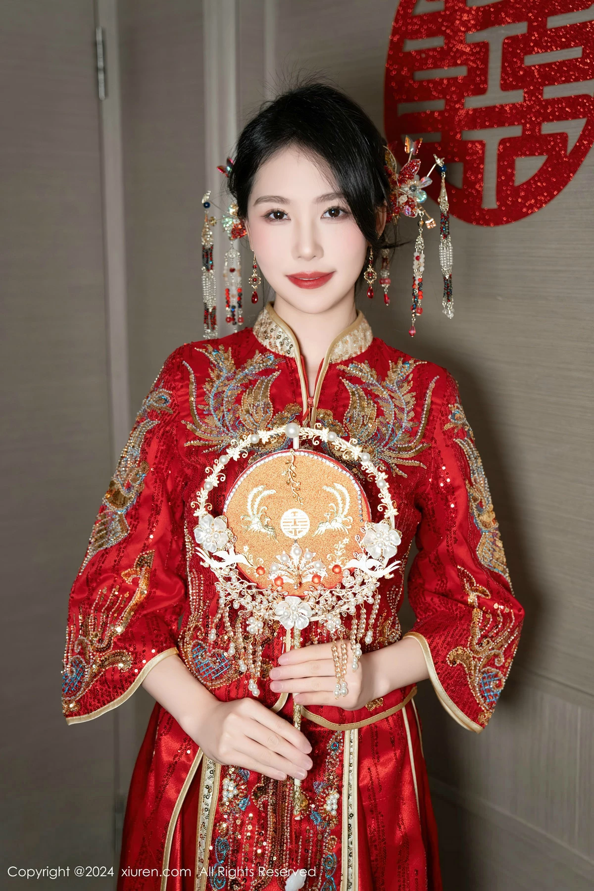 [[XiuRen秀人网]秀人网]No.8376_模特利世性感红色新娘妆露红色内衣配超薄闪亮肉丝完美诱惑写真95P