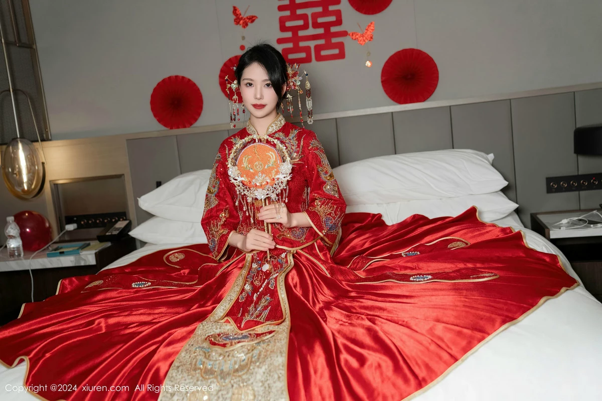 [[XiuRen秀人网]秀人网]No.8376_模特利世性感红色新娘妆露红色内衣配超薄闪亮肉丝完美诱惑写真95P