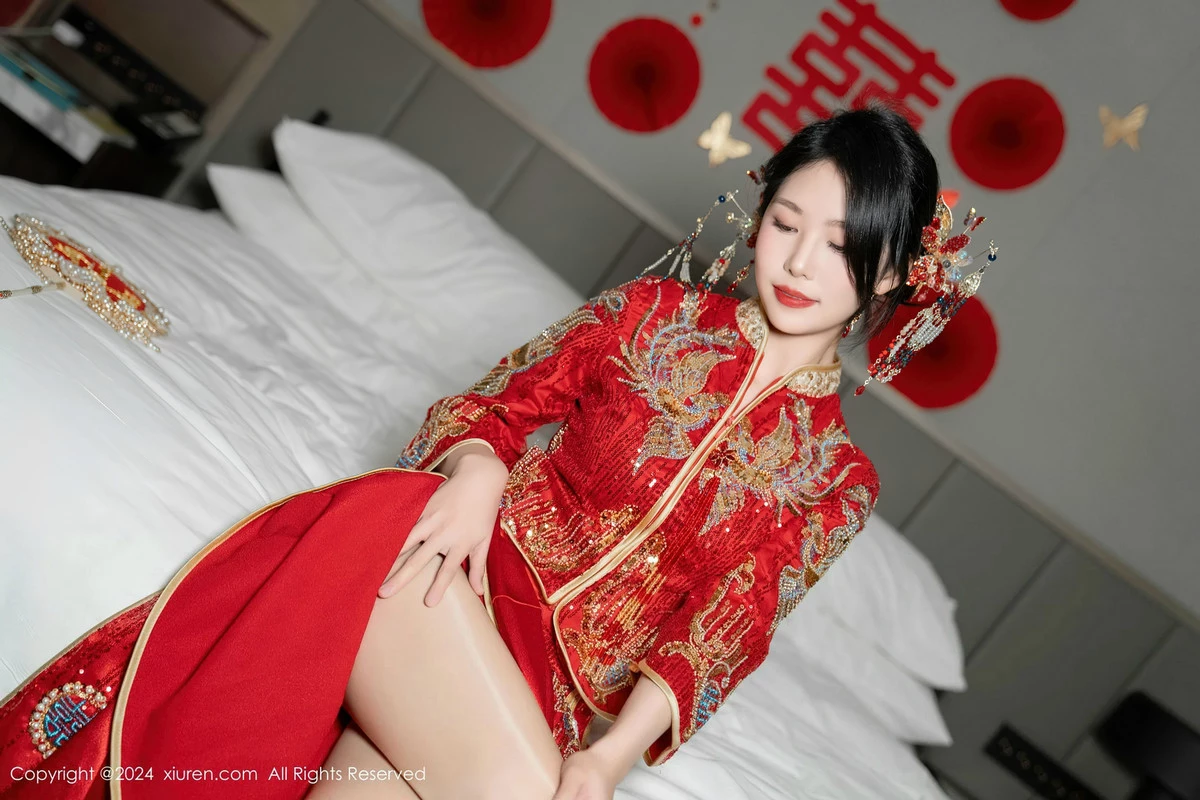 [[XiuRen秀人网]秀人网]No.8376_模特利世性感红色新娘妆露红色内衣配超薄闪亮肉丝完美诱惑写真95P