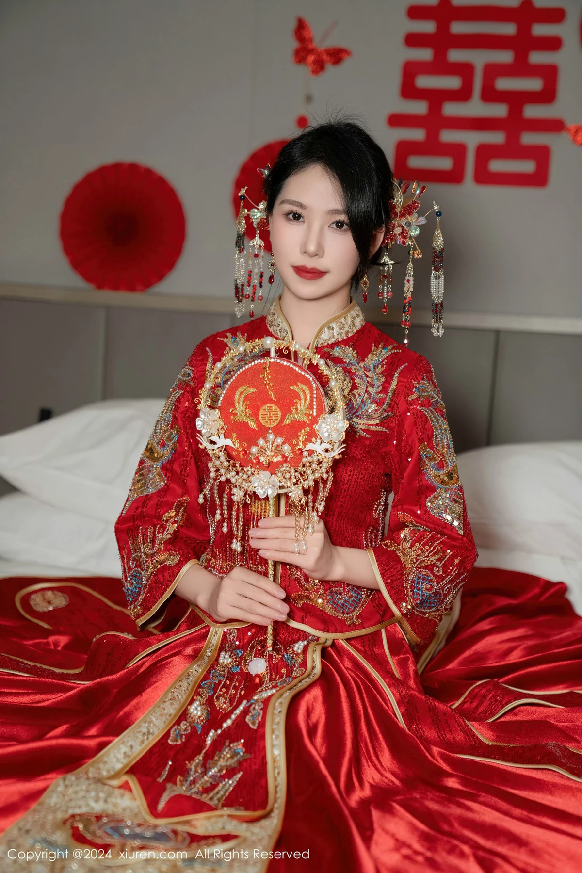 [[XiuRen秀人网]秀人网]No.8376_模特利世性感红色新娘妆露红色内衣配超薄闪亮肉丝完美诱惑写真95P