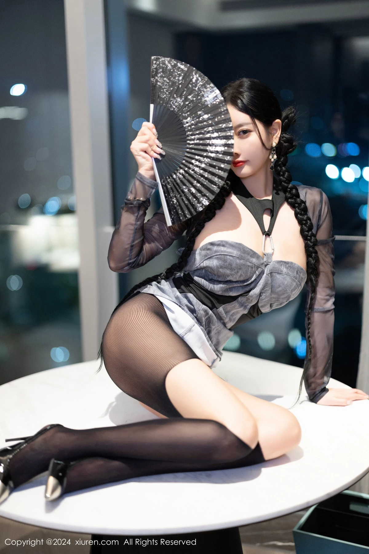 [[XiuRen秀人网]秀人网]No.8403_女神杨晨晨Yome性感黑色轻透上衣配黑丝袜秀丰腴身材诱惑写真80P