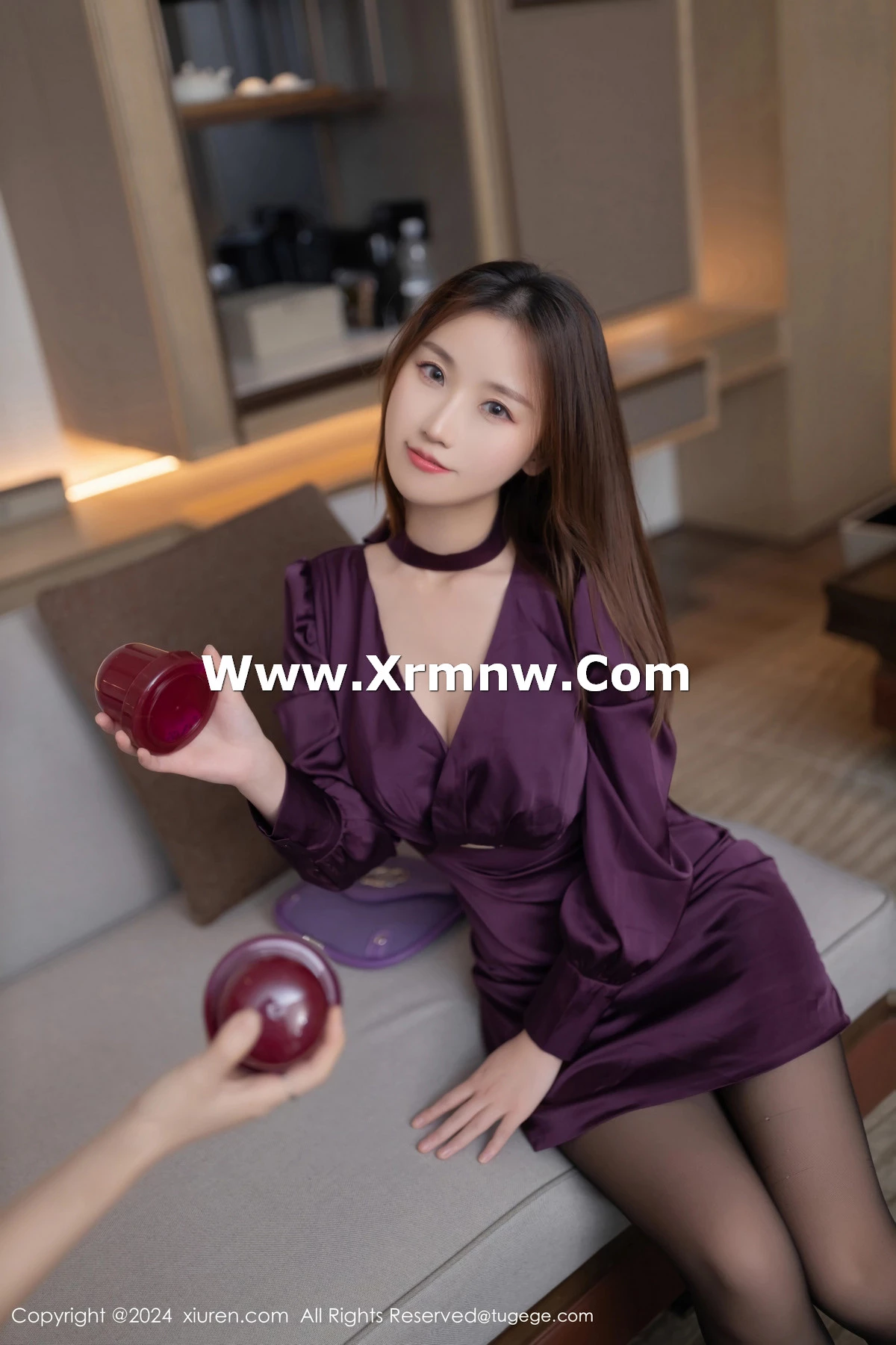 [[XiuRen秀人网]秀人网]No.8264_模特杏子Yada性感紫色服饰露紫灰蕾丝内衣秀曼妙身姿诱惑写真87P