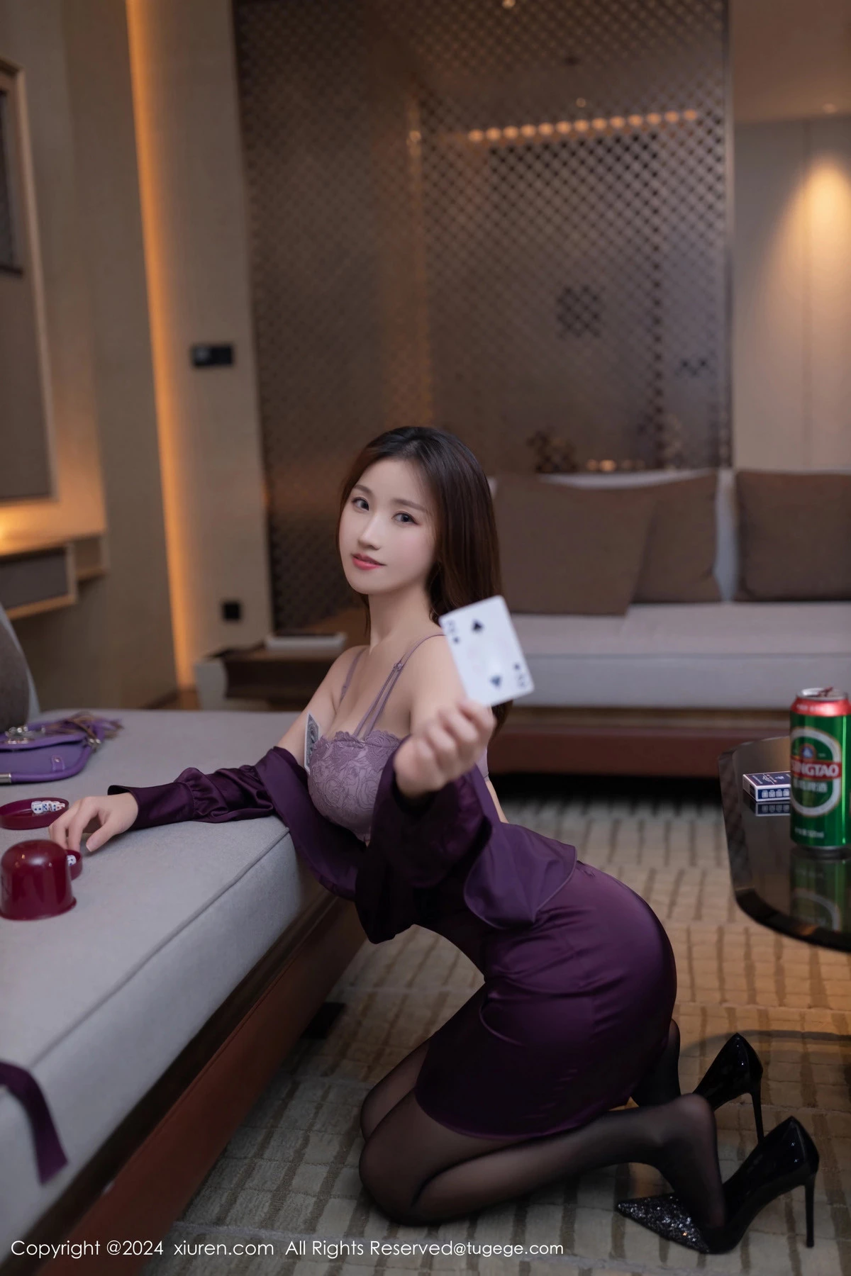 [[XiuRen秀人网]秀人网]No.8264_模特杏子Yada性感紫色服饰露紫灰蕾丝内衣秀曼妙身姿诱惑写真87P