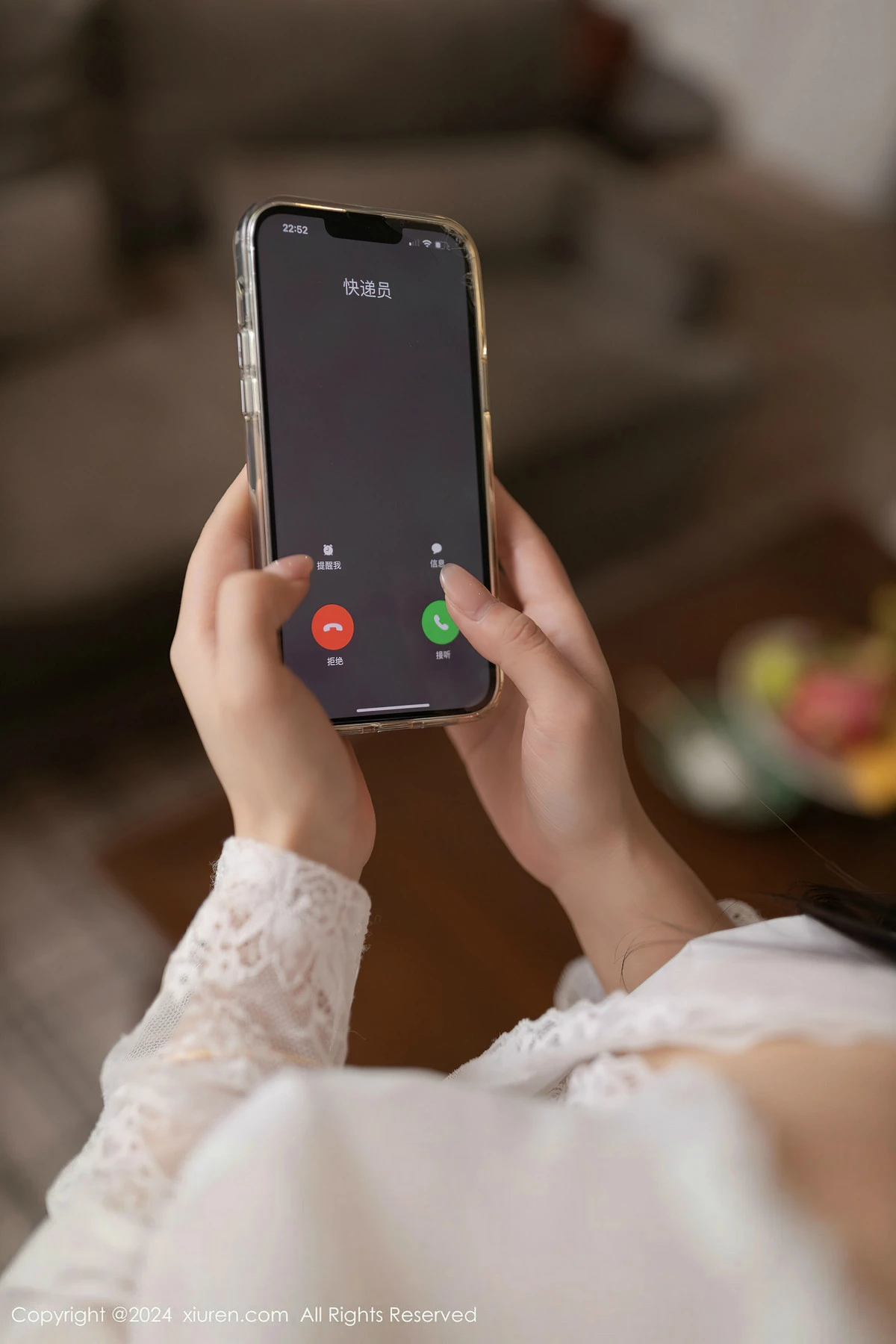 [[XiuRen秀人网]秀人网]No.8408_模特谭小灵外卖主题性感白色轻透内衣配肉丝袜秀惹火身材诱惑写真79P