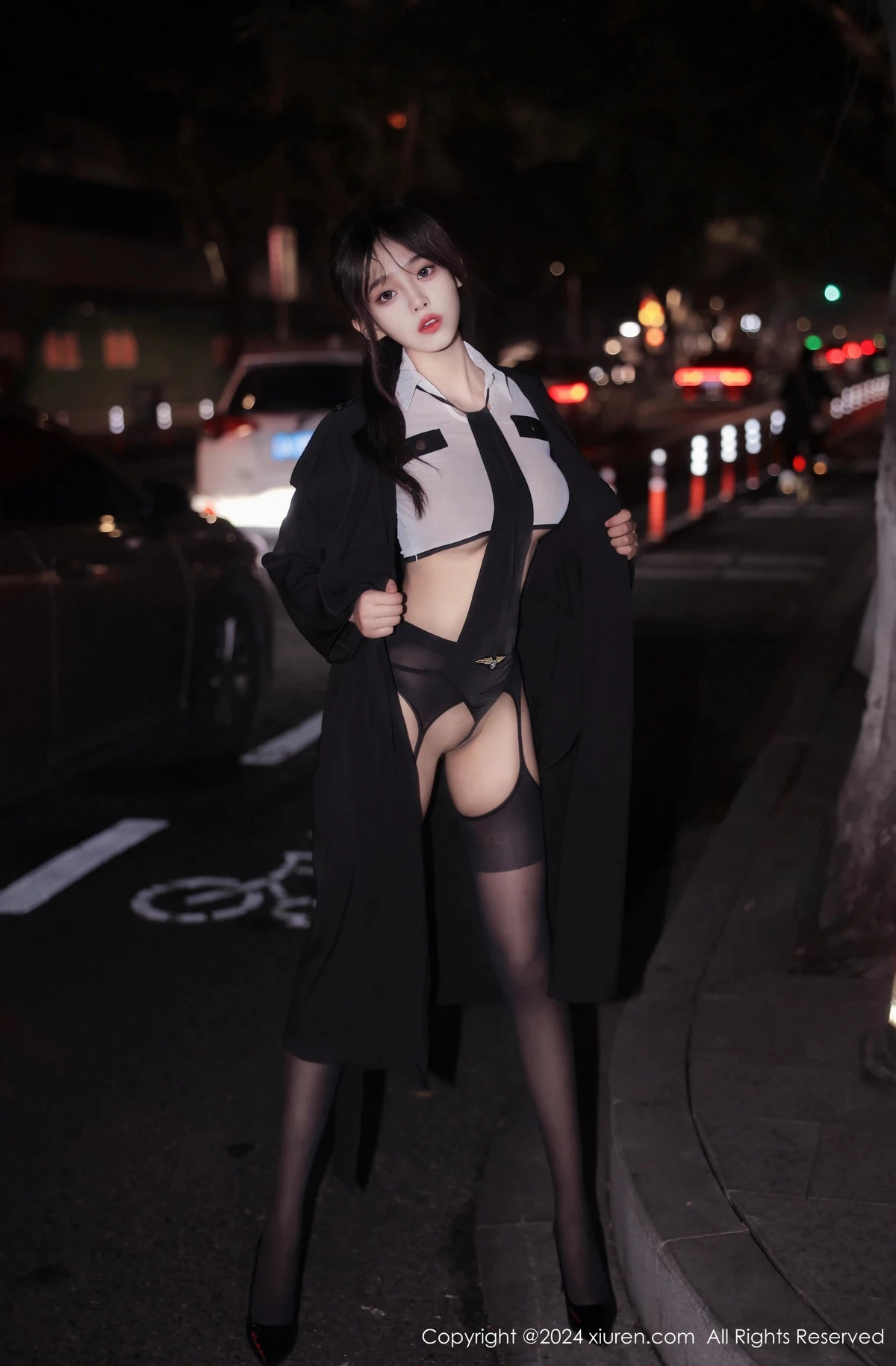 [[XiuRen秀人网]秀人网]No.8265_新人模特王心悦性感白色薄透情趣制服配黑丝吊袜撩人诱惑写真77P