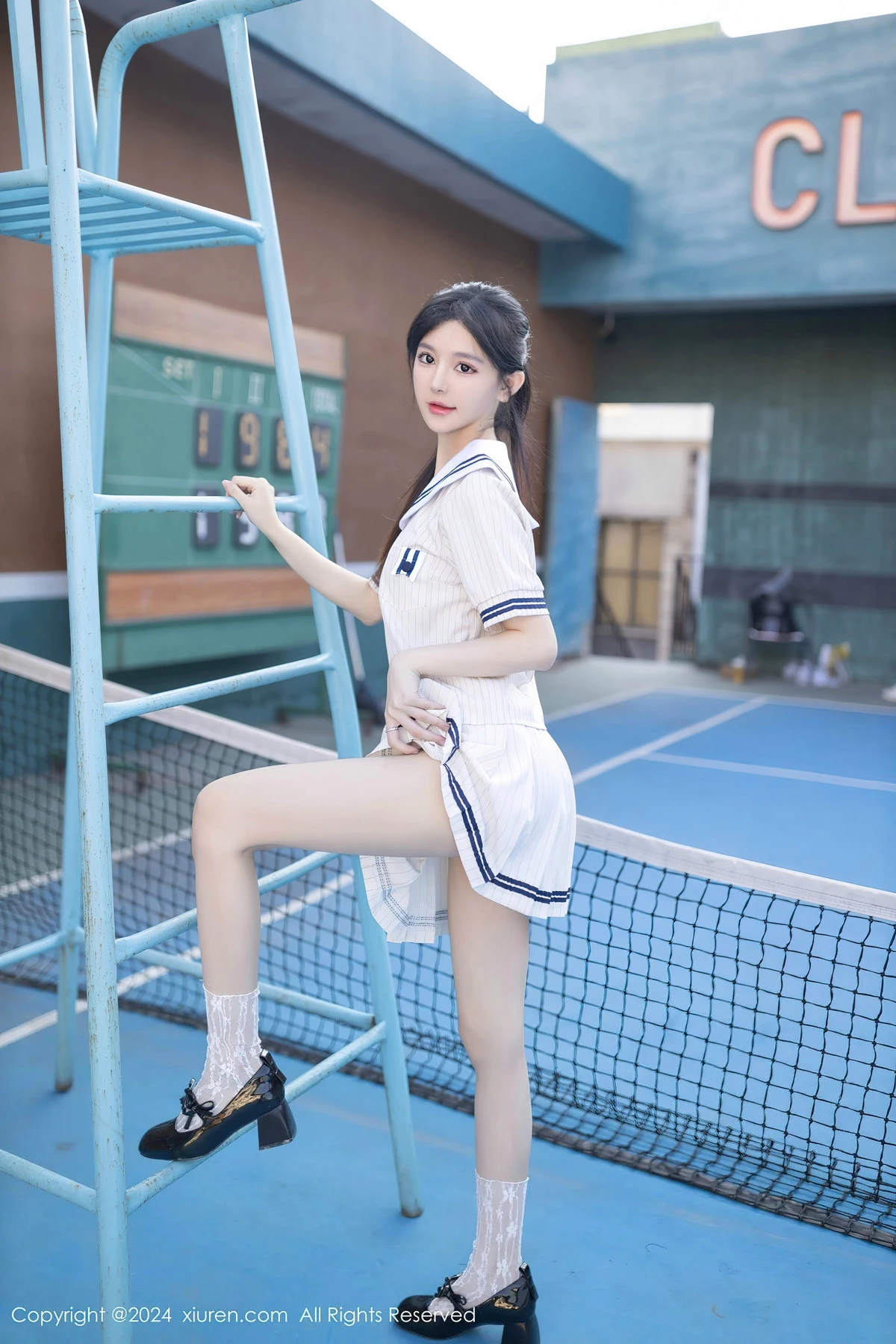 [[XiuRen秀人网]秀人网]No.8280_模特幼幼性感白色学生短裙制服露白色内衣秀完美身材诱惑写真80P