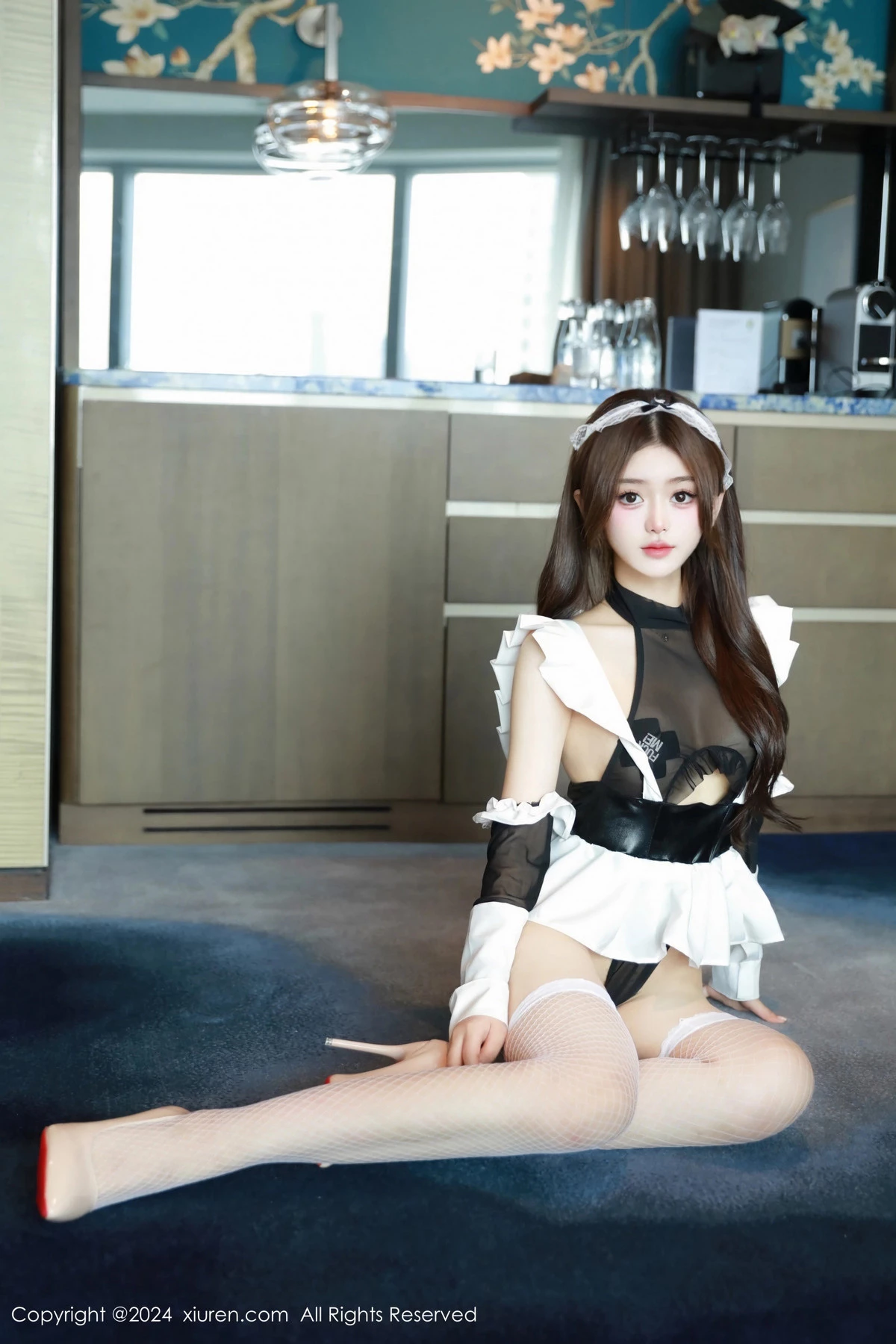 [[XiuRen秀人网]秀人网]No.8282_模特媃柔rourou性感情趣女仆装配白色网袜秀柔美身段诱惑写真81P
